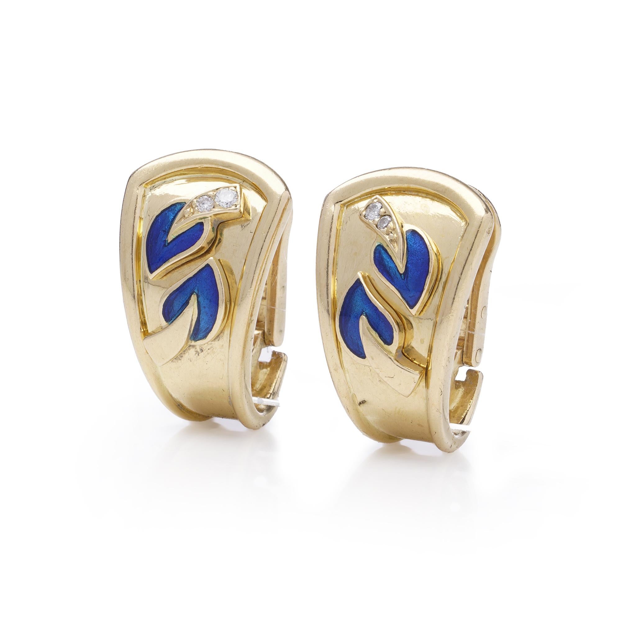 Van Cleef & Arpels Vintage 18kt Gold Clip-On Earrings For Sale 1