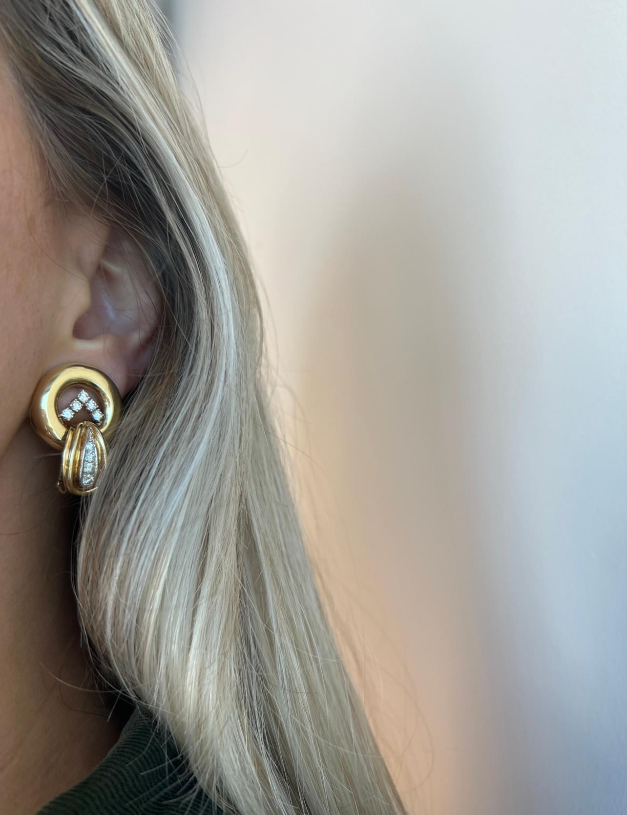 Van Cleef & Arpels Vintage 18kt Gold & Diamond Earring For Sale 4