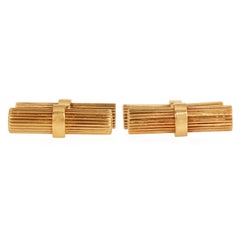 Van Cleef & Arpels Vintage 1970s Ribbed Baton VCA Cufflinks – 18K Yellow Gold