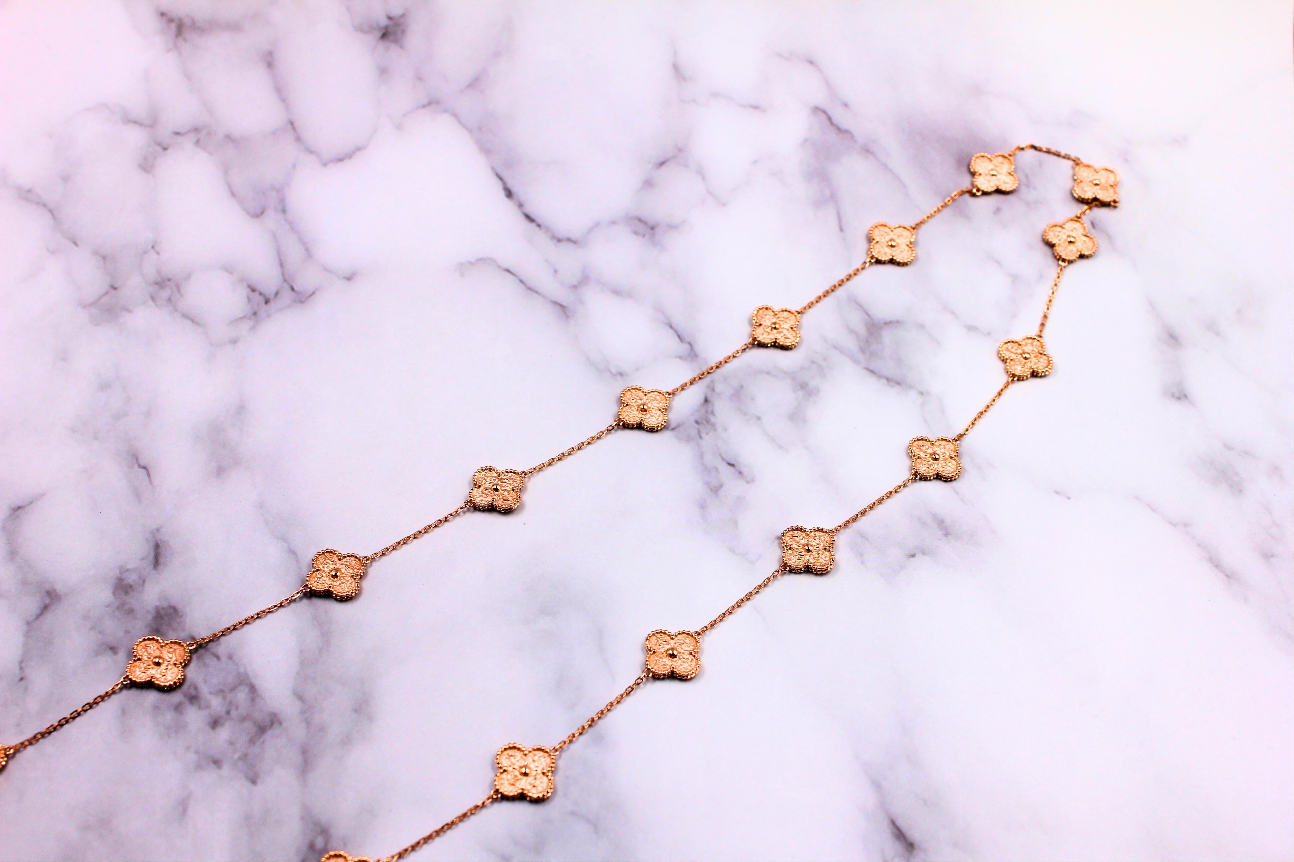 Van Cleef & Arpels Vintage 20 Kleeblatt-Motiv Alhambra Halskette aus 18 Karat Roségold 7
