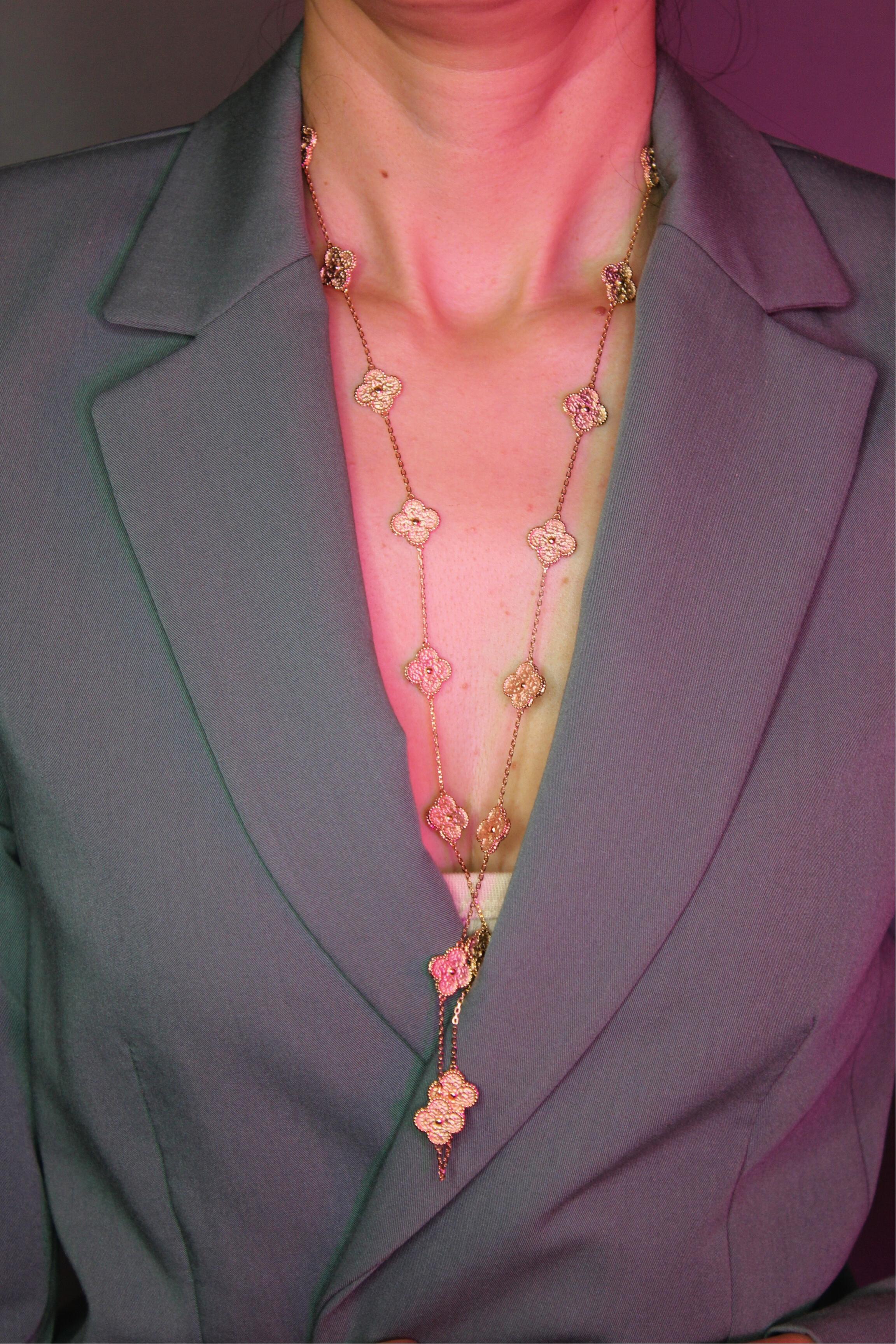 Van Cleef & Arpels Vintage 20 Clover Motif Alhambra 18 Karat Rose Gold Necklace 9