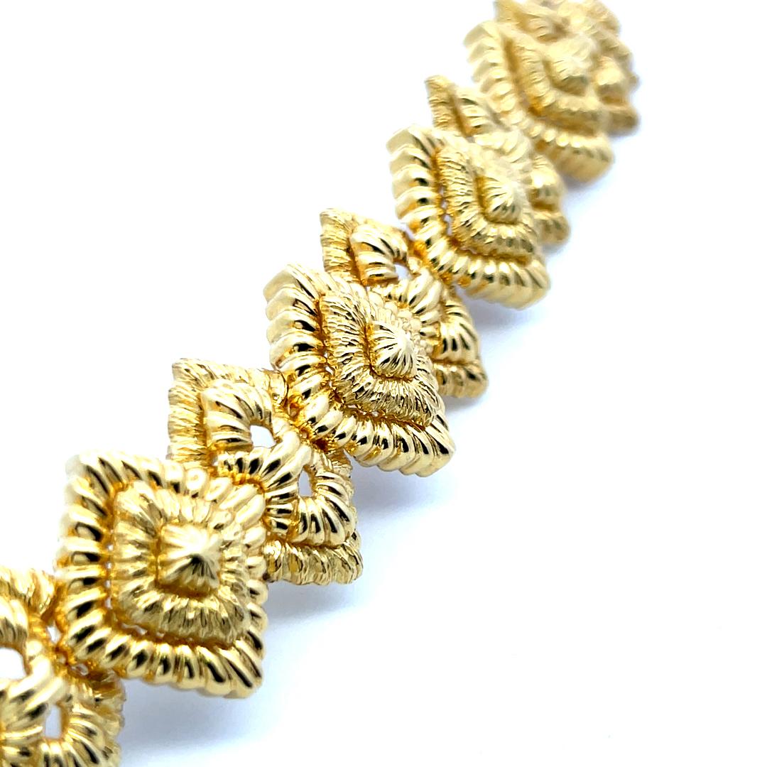 Van Cleef & Arpels Vintage 85.70 grammes A Link en or jaune 18 carats en vente 2