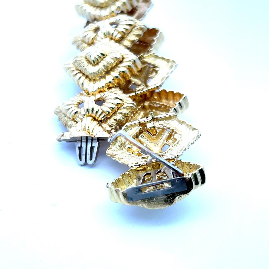 Van Cleef & Arpels Vintage 85.70 grammes A Link en or jaune 18 carats en vente 3