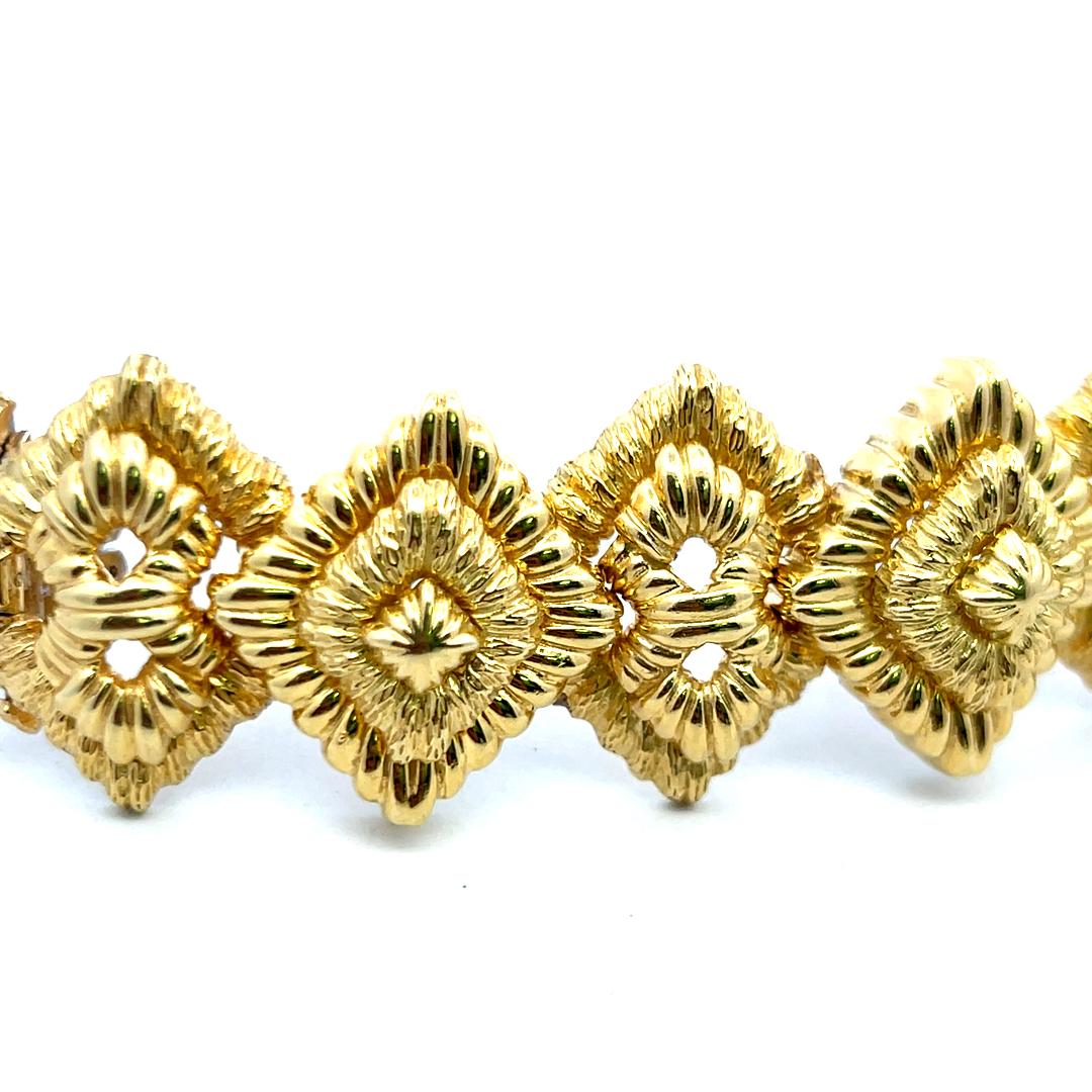 Van Cleef & Arpels Vintage 85.70 grammes A Link en or jaune 18 carats en vente 4