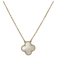 Van Cleef & Arpels Vintage Alhambra 1 Motif Mother Pearl Necklace
