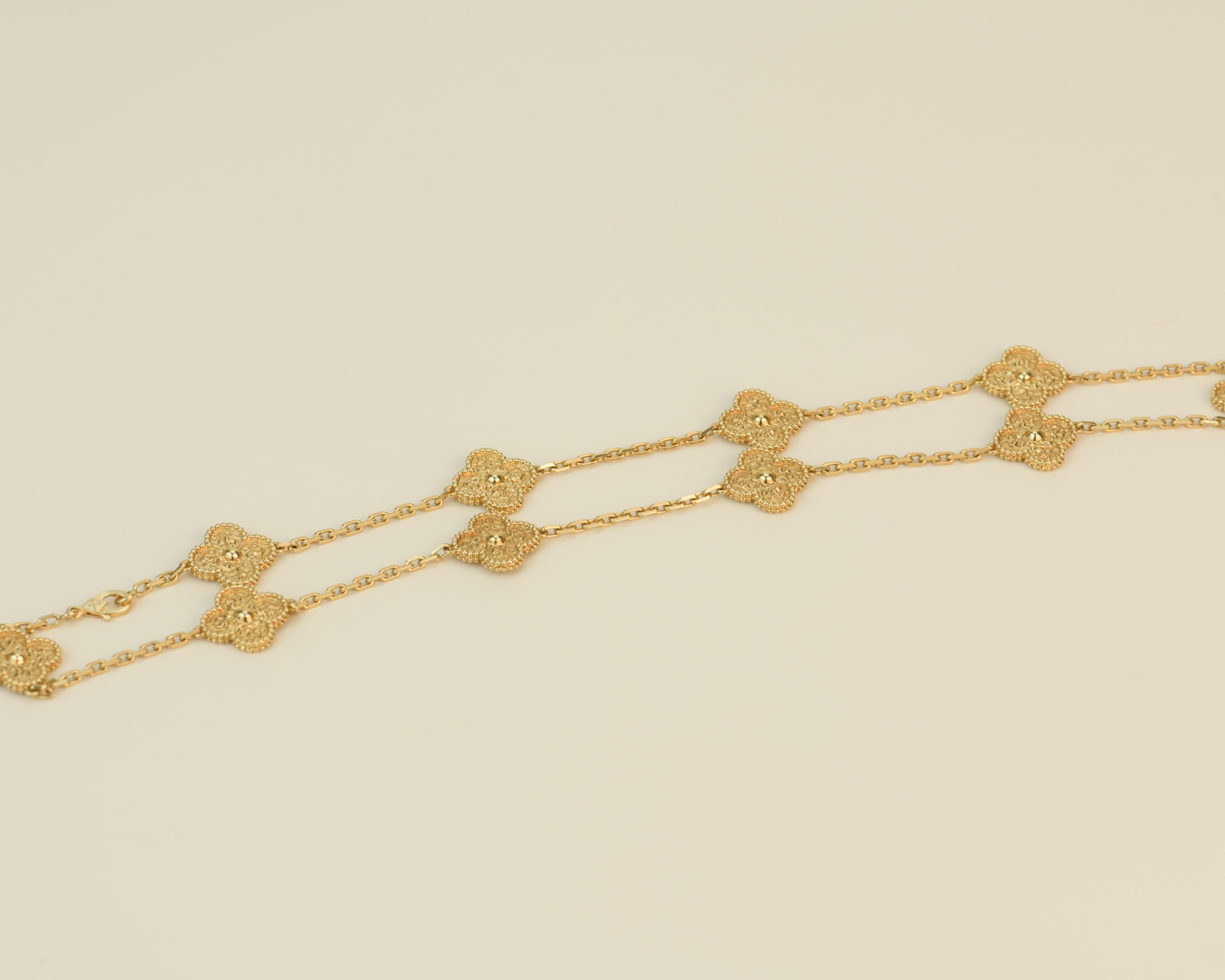 Van Cleef & Arpels Vintage Alhambra 10 Motif Yellow Gold Necklace 4