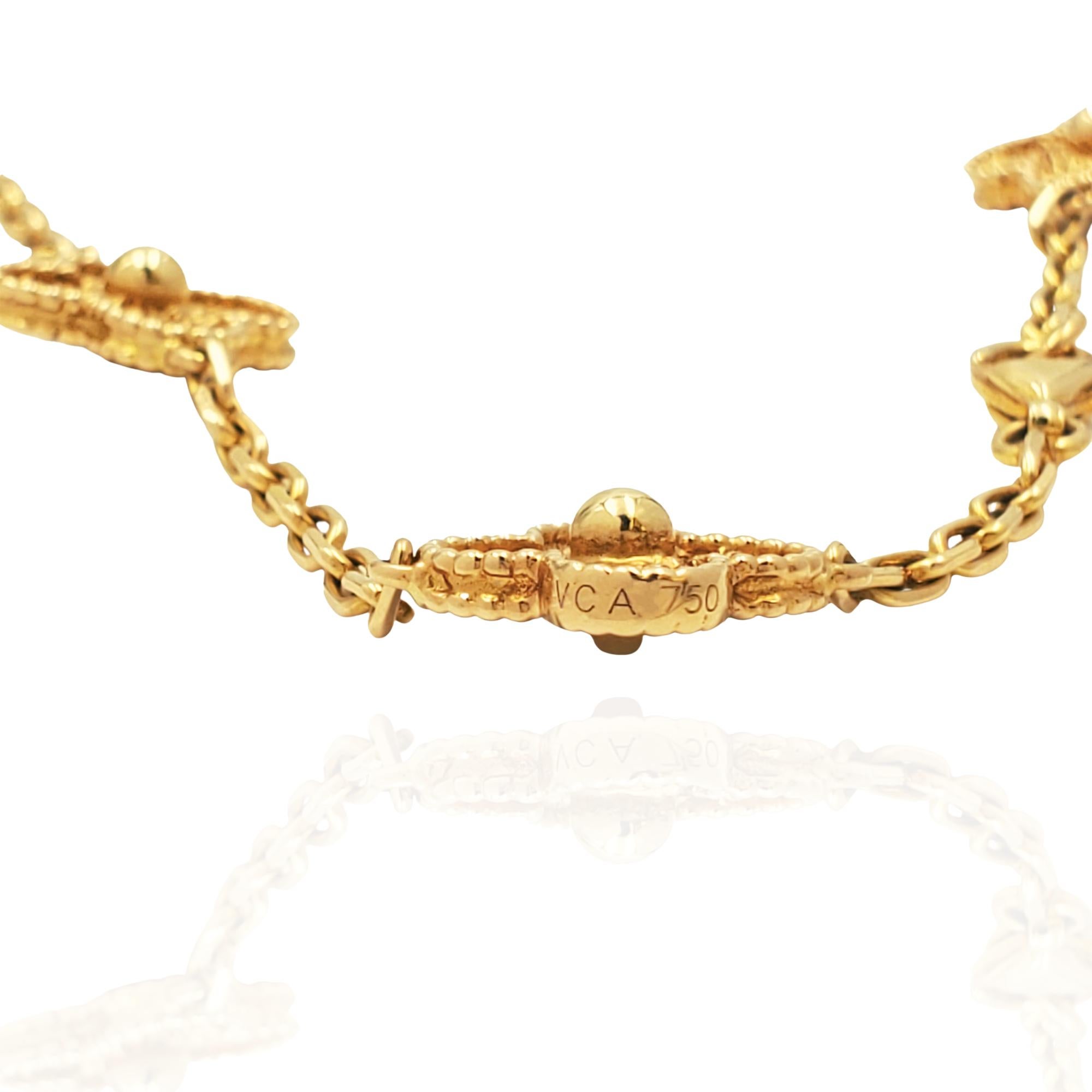 Van Cleef & Arpels Vintage Alhambra Halskette aus Gelbgold mit 10 Motiven für Damen oder Herren