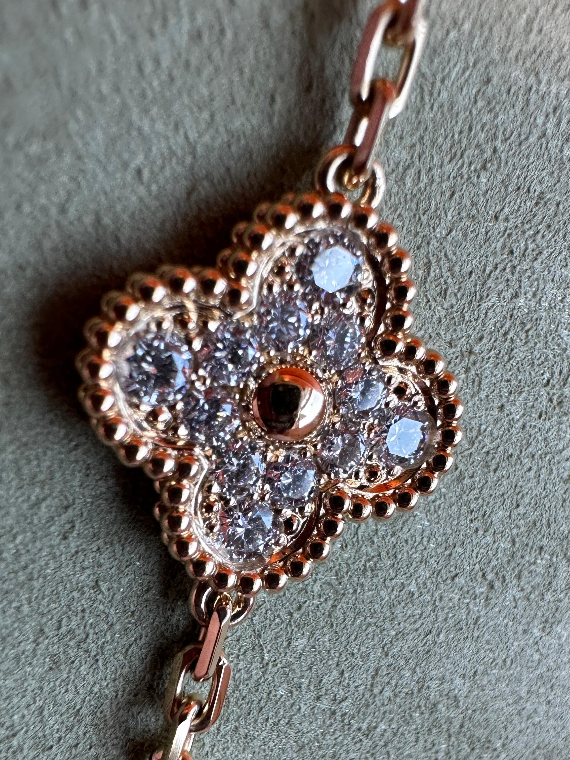Van Cleef Arpels Collier vintage Alhambra à 10 motifs en malachite et diamants, YG 8