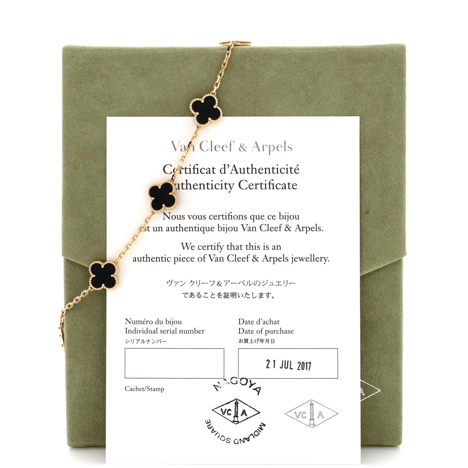 Van Cleef & Arpels Vintage Alhambra Halskette aus 18 Karat Gelbgold und Onyx mit 10 Motiven im Zustand „Gut“ in New York, NY
