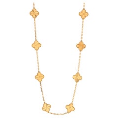 Van Cleef & Arpels, collier vintage Alhambra à 10 motifs guillochés 18 carats 