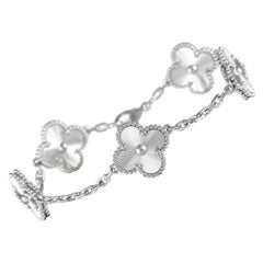 Van Cleef & Arpels Vintage Alhambra Guilloche-Armband aus 18 Karat Weißgold