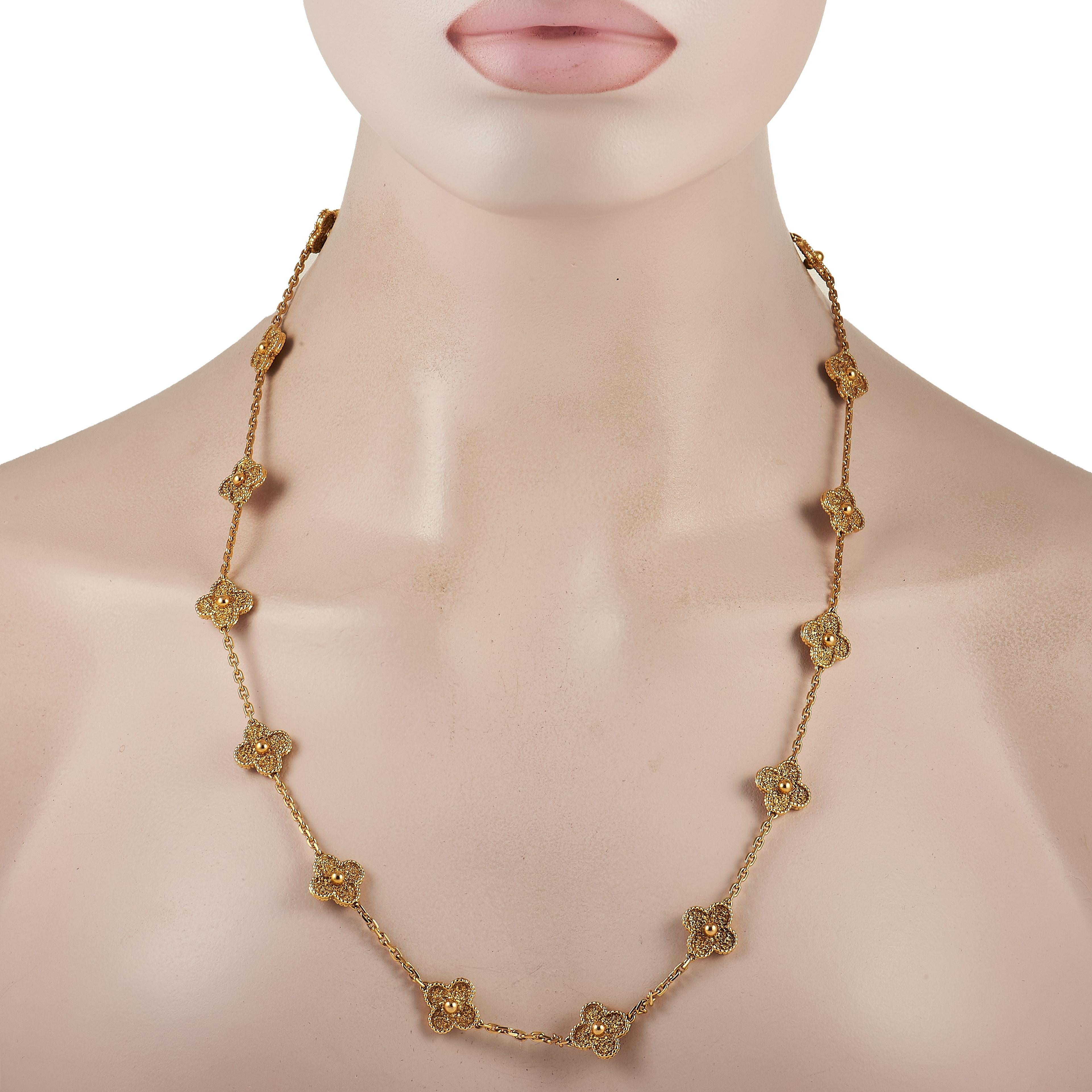 Van Cleef & Arpels Vintage Alhambra Halskette mit 20 Vintage-Motiven aus 18 Karat Gelbgold Damen