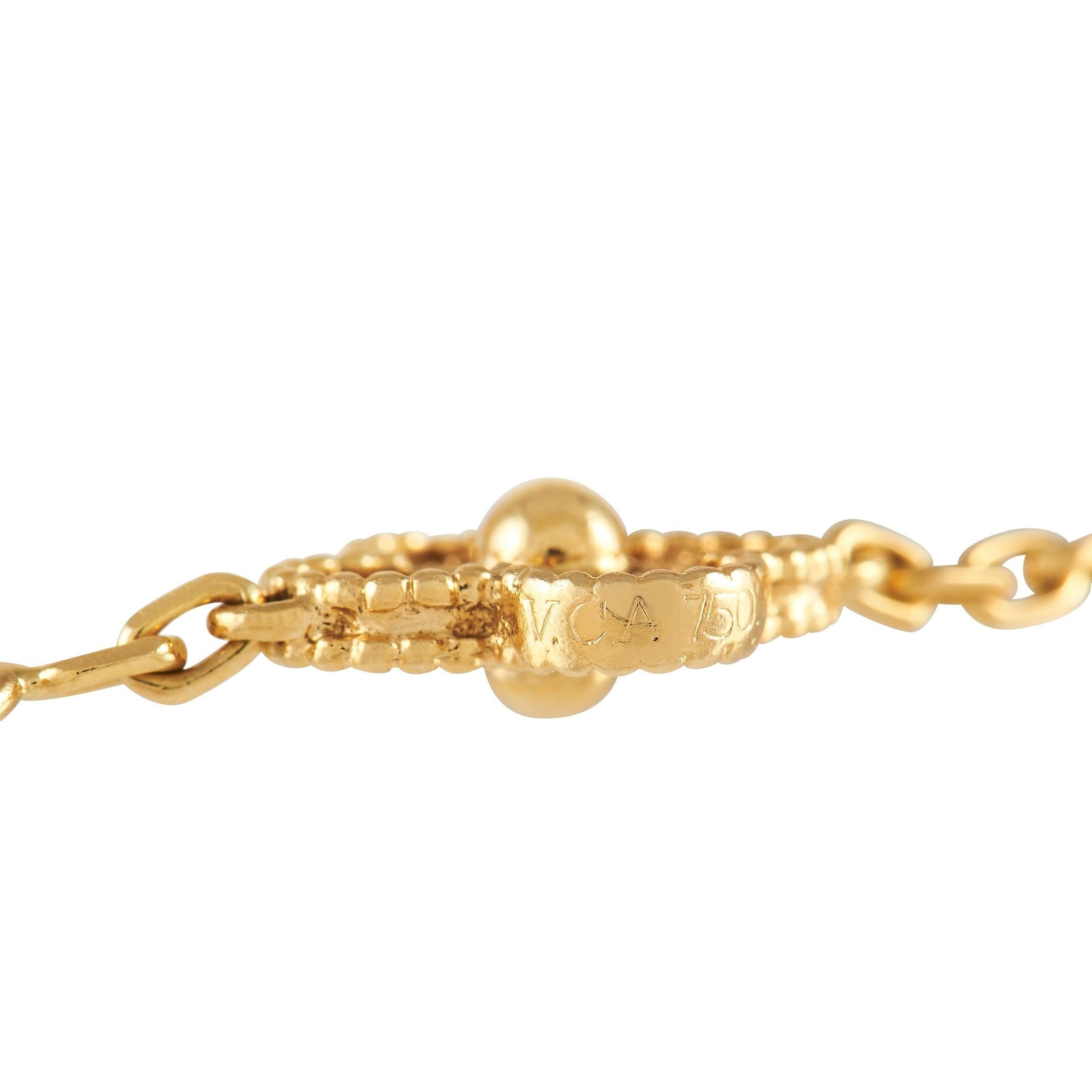 Van Cleef & Arpels Vintage Alhambra Halskette mit 20 Vintage-Motiven aus 18 Karat Gelbgold 2