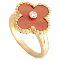 Van Cleef & Arpels Vintage Alhambra 18k Gelbgold Diamant- und Korallenring