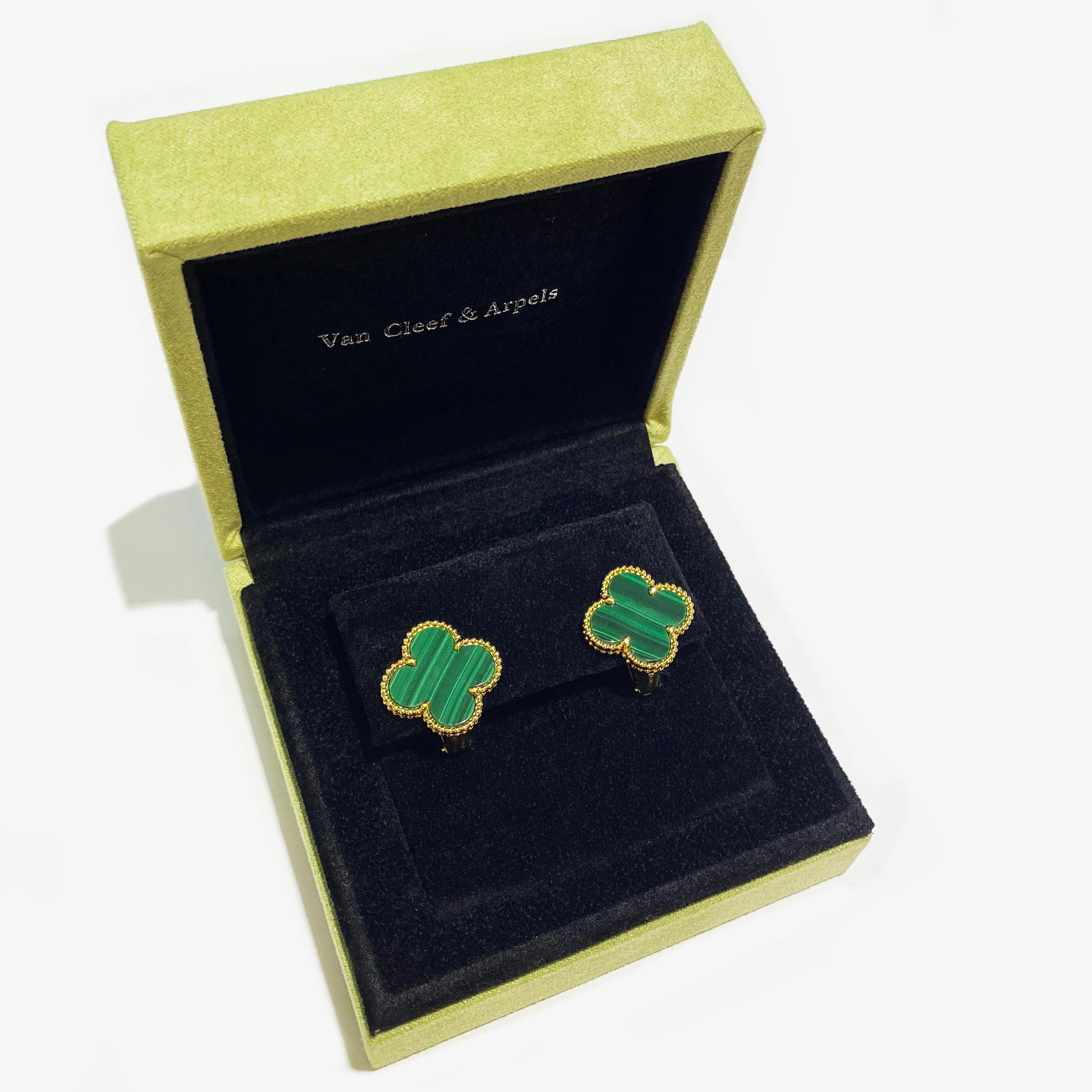 Van Cleef & Arpels Vintage Alhambra Ohrringe aus 18 Karat Gelbgold mit Malachit für Damen oder Herren