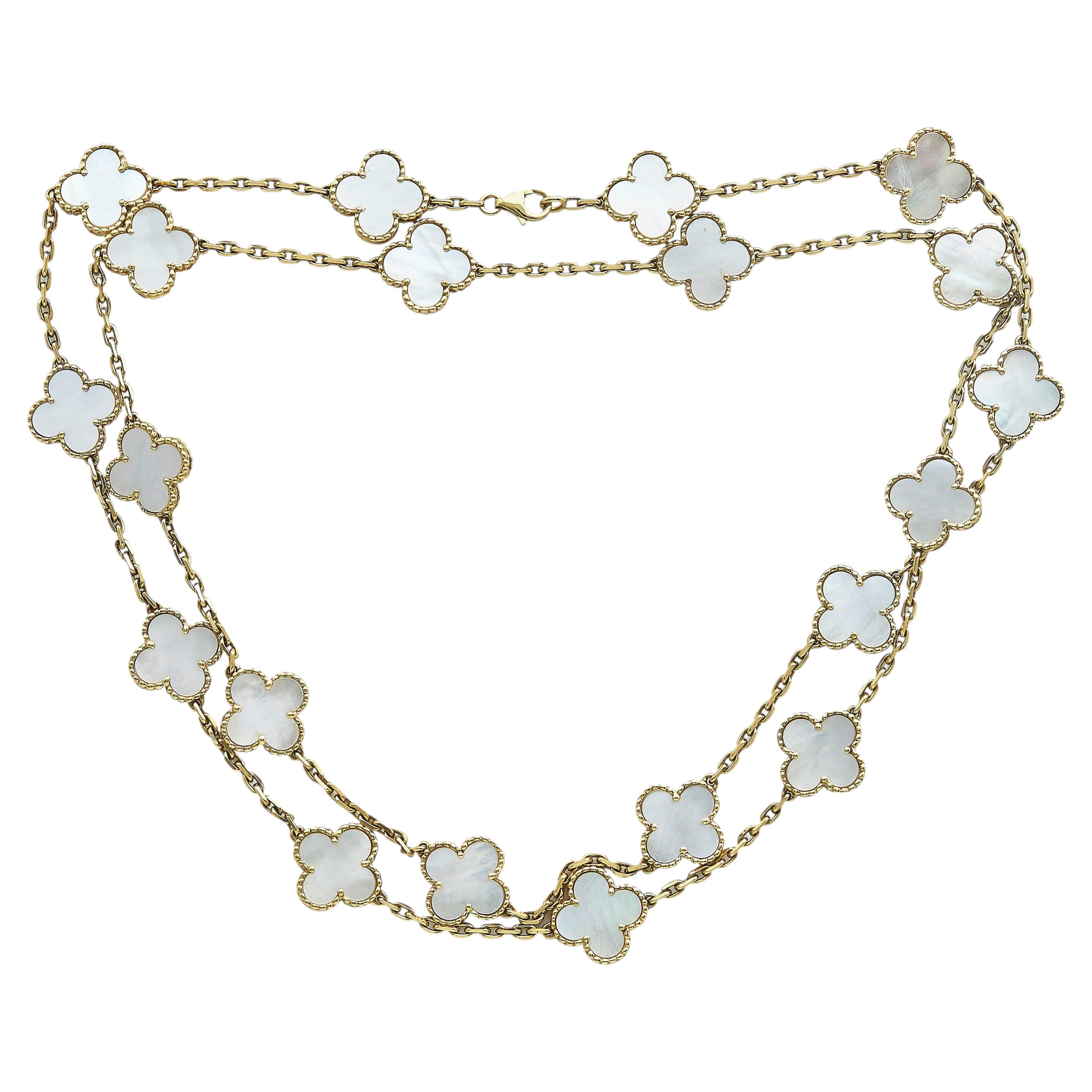 Collana Vintage Alhambra di Van Cleef & Arpels in oro giallo 18 carati e madreperla