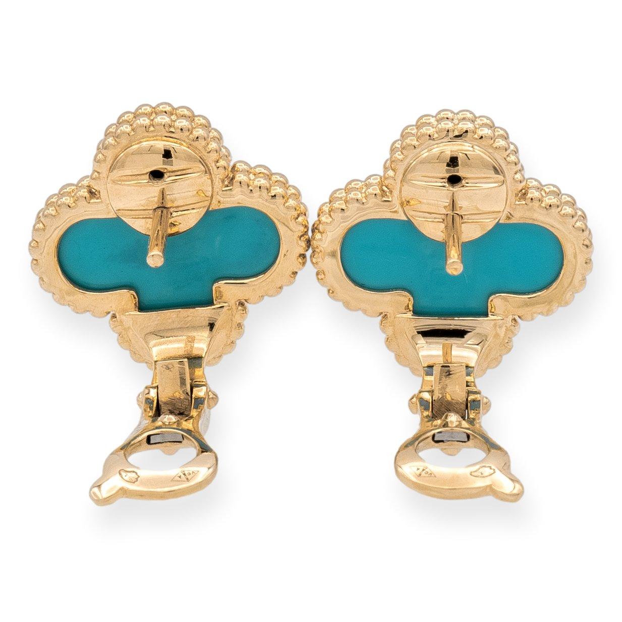 Van Cleef & Arpels Vintage Alhambra 18k Yellow Gold Turquoise Clip Earrings In Excellent Condition In New York, NY
