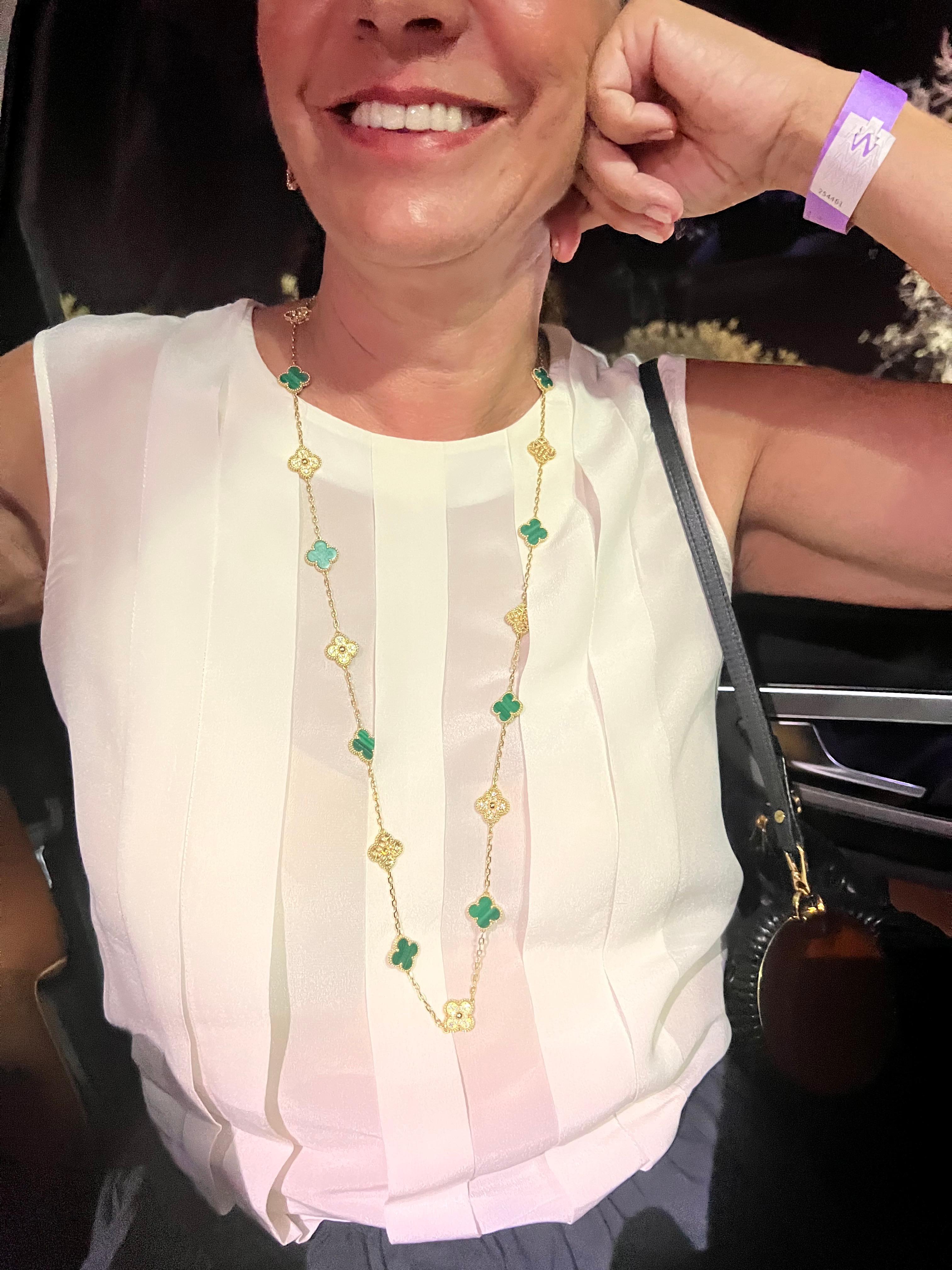 Contemporary Van Cleef & Arpels Vintage Alhambra  20 Malachite Gold and Diamonds  Necklace For Sale