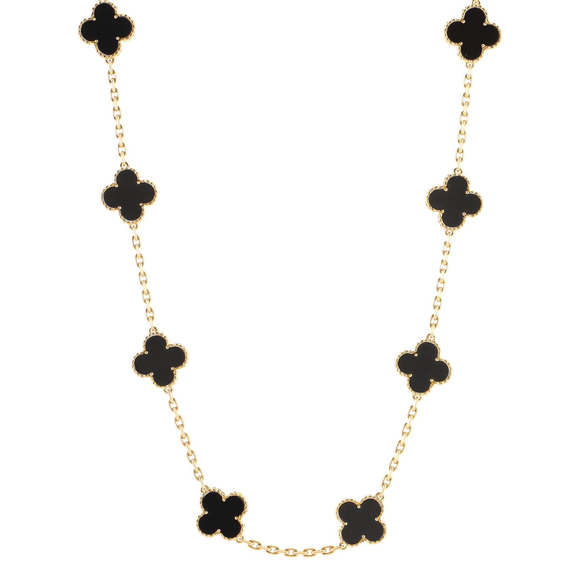 Van Cleef & Arpels Vintage Alhambra 20 Motif Necklace 18 Karat Gold and Onyx In Good Condition In New York, NY