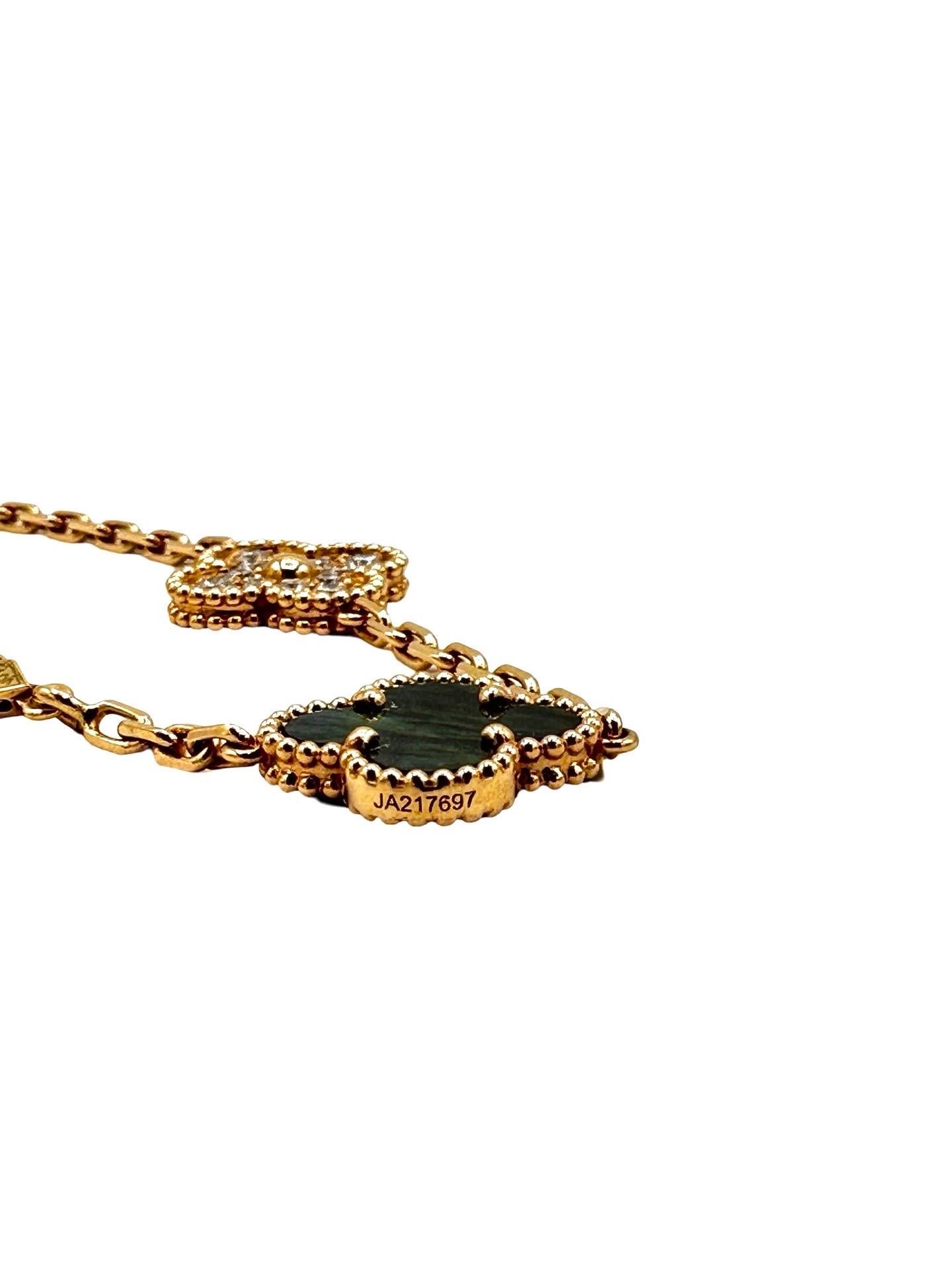 Round Cut Van Cleef & Arpels Vintage Alhambra 20 Motif Necklace in 18K Rose Gold For Sale