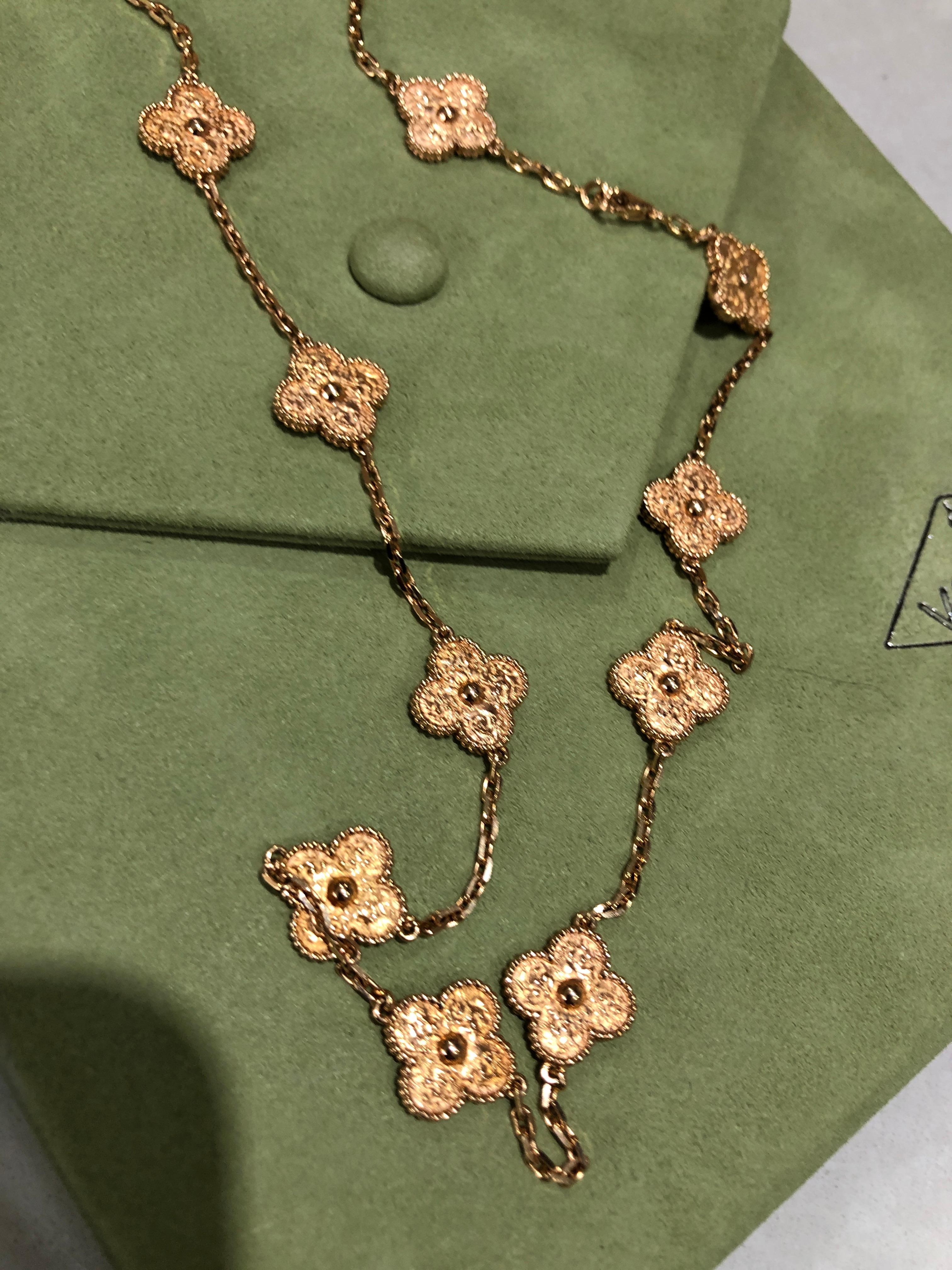Van Cleef & Arpels Vintage Alhambra 20 Motive 18K Rose Gold Lange Halskette 3