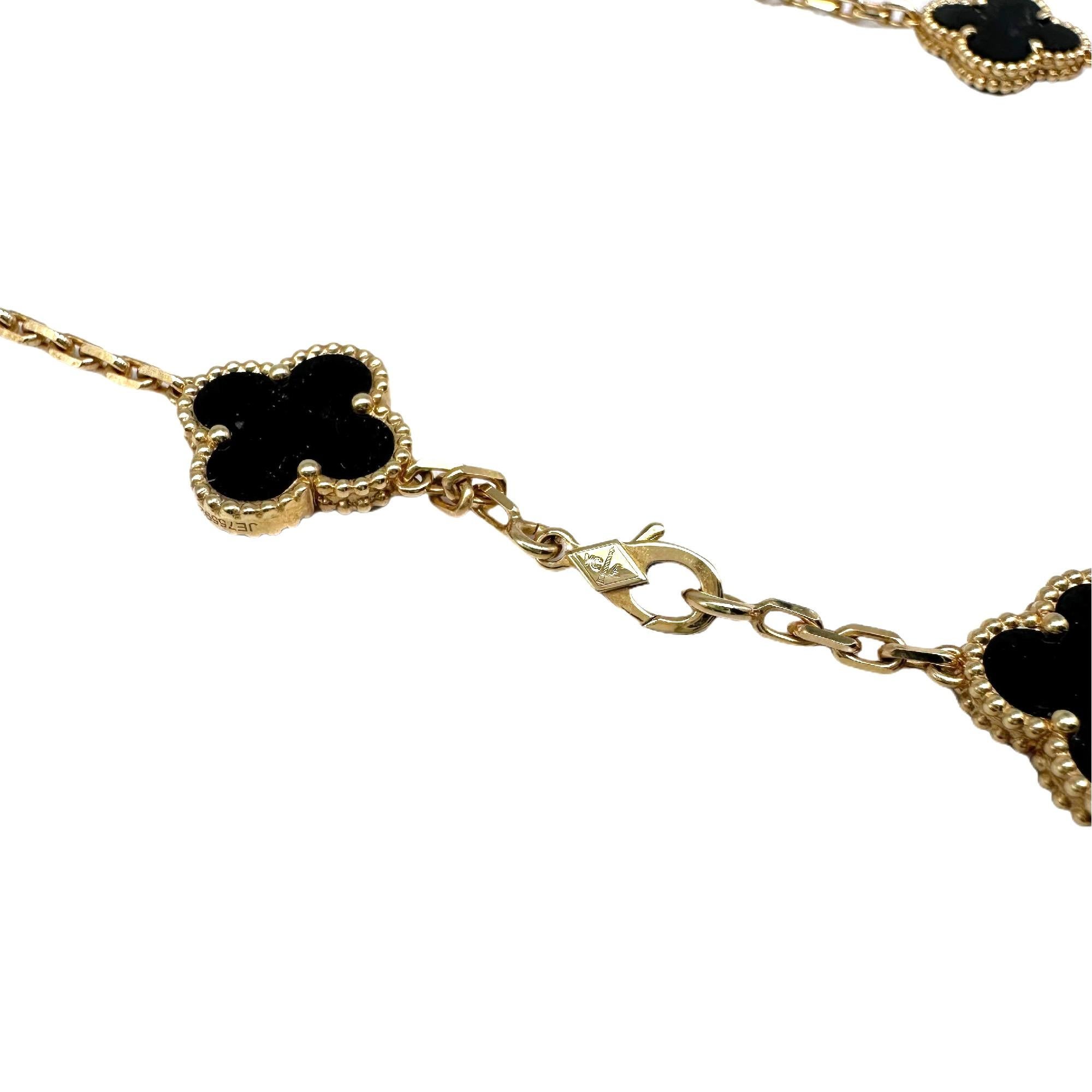 Van Cleef & Arpels Vintage Alhambra Halskette mit 20 Motiven aus schwarzem Onyx, Vintage, COA im Angebot 4