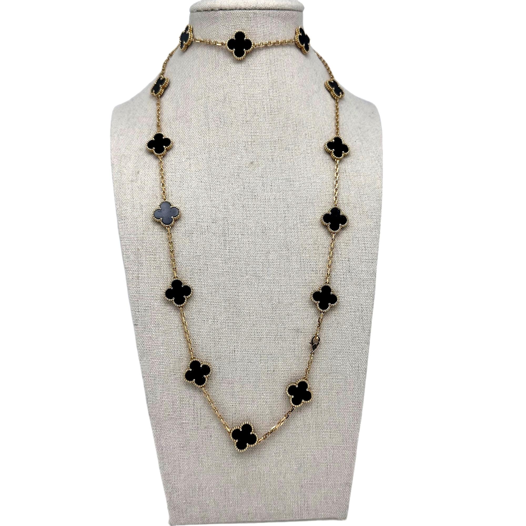 Van Cleef & Arpels Vintage Alhambra Halskette mit 20 Motiven aus schwarzem Onyx, Vintage, COA im Angebot 9