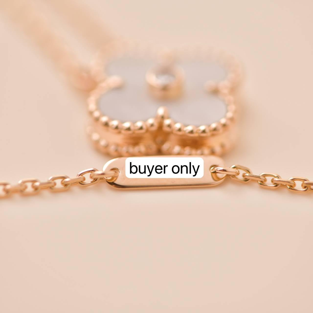Van Cleef & Arpels Collier pendentif Vintage Alhambra 2012 Holiday Diamond MOP 1