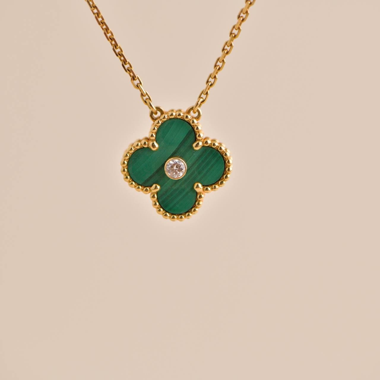 Gorgeous Limited edition released in 2013 Christmas as the holiday pendant.

Dandelion Antiques Code	AT-2195
Brand	                                Van Cleef & Arpels
Model	                                ARO49S00
Serial No	                          