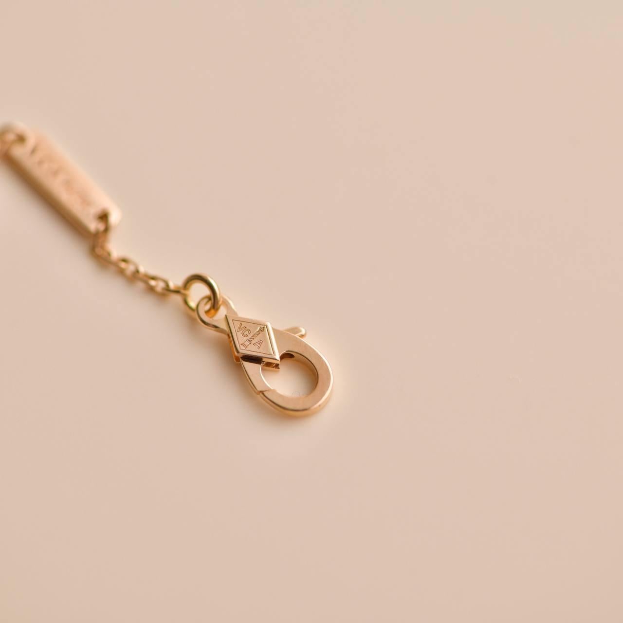 Van Cleef & Arpels Vintage Alhambra 2016 Holiday Diamond Onyx 18K Rose Gold Pend 3