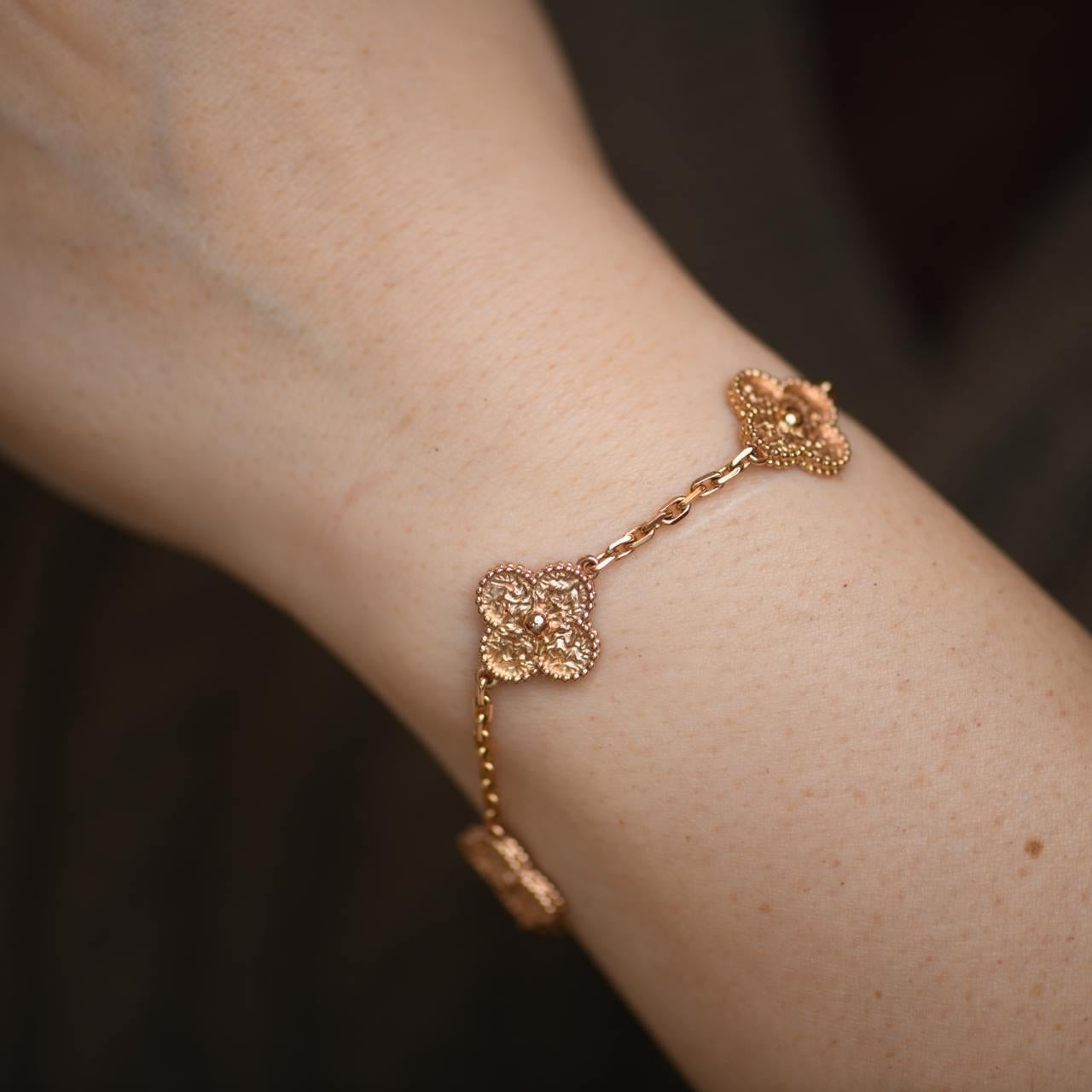 Van Cleef & Arpels Vintage Alhambra 5 Motif Hammered 18K Rose Gold Bracelet In Excellent Condition In Banbury, GB