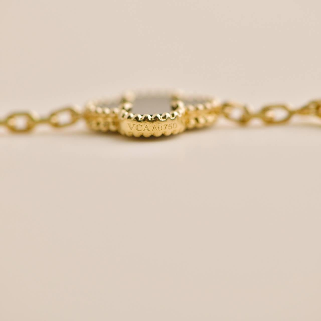 Van Cleef & Arpels Vintage Alhambra 5 Motif Onyx 18k Yellow Gold Bracelet 2