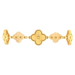 Van Cleef & Arpels Bracelet vintage Alhambra à 5 motifs en or jaune 18 carats guilloché