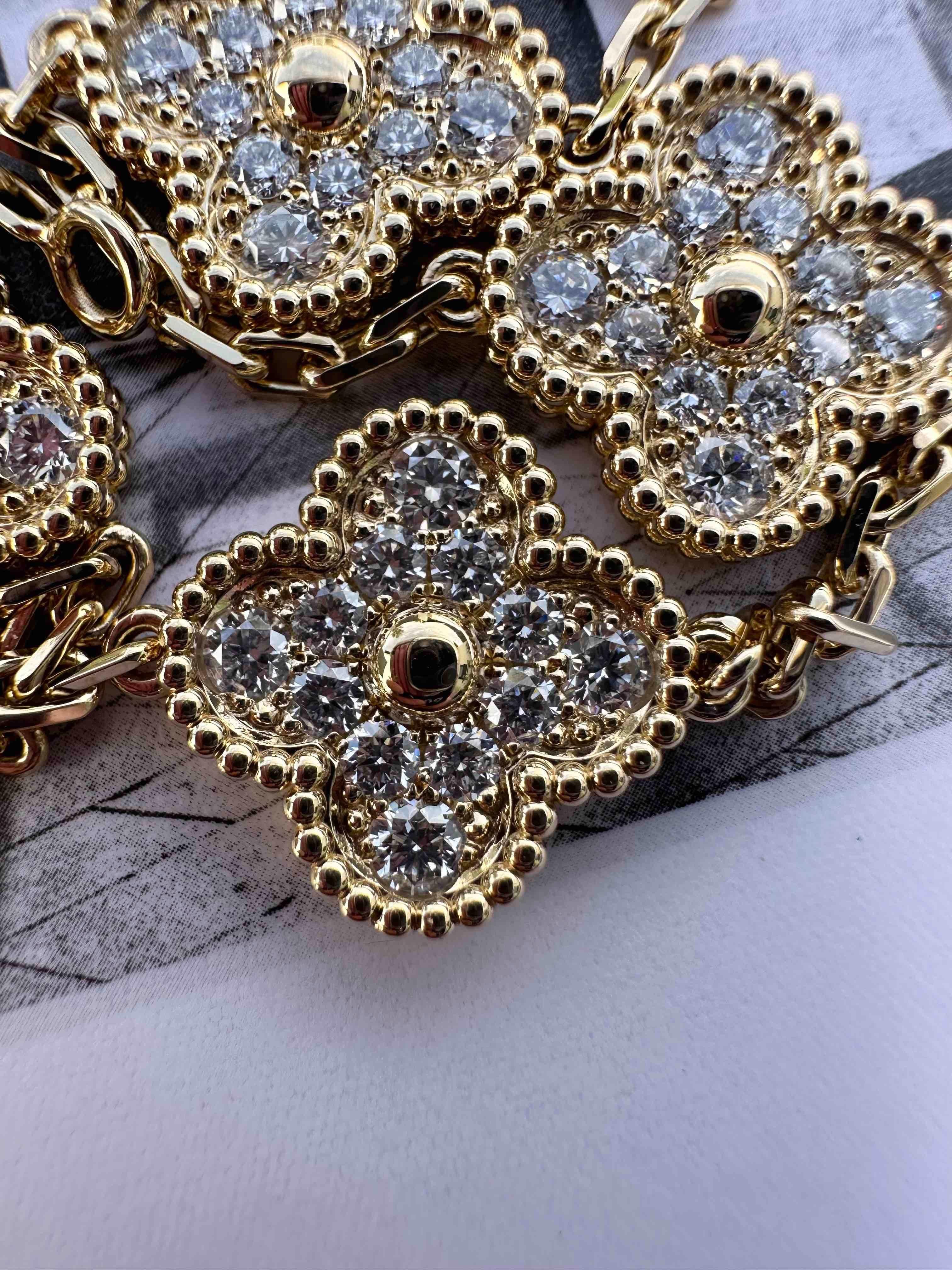 Round Cut Van Cleef & Arpels Vintage Alhambra 5 Motifs Diamond Bracelet, Yellow Gold