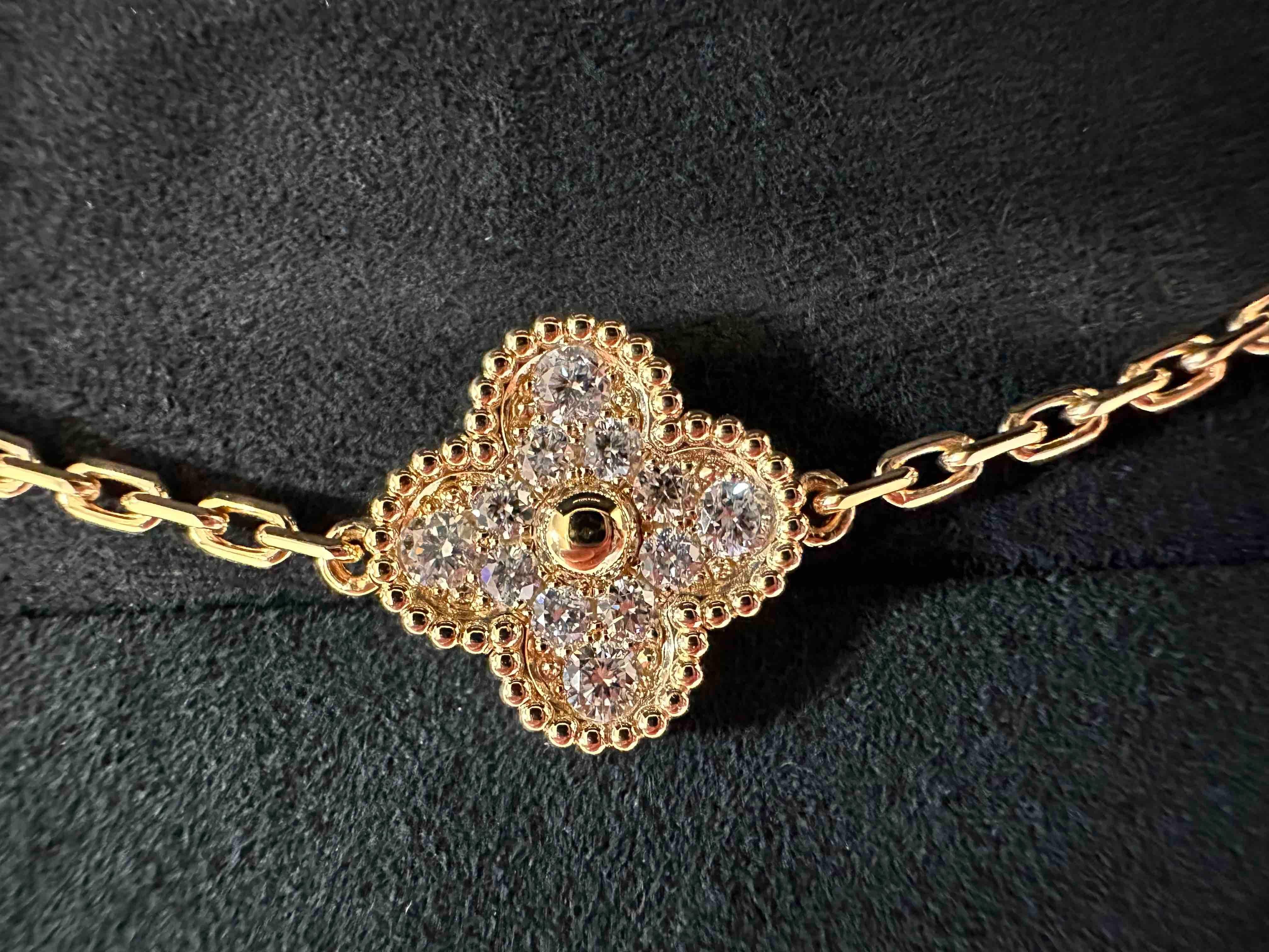 Van Cleef & Arpels Vintage Alhambra 5 Motifs Diamond Bracelet, Yellow Gold In Excellent Condition In Tucson, AZ