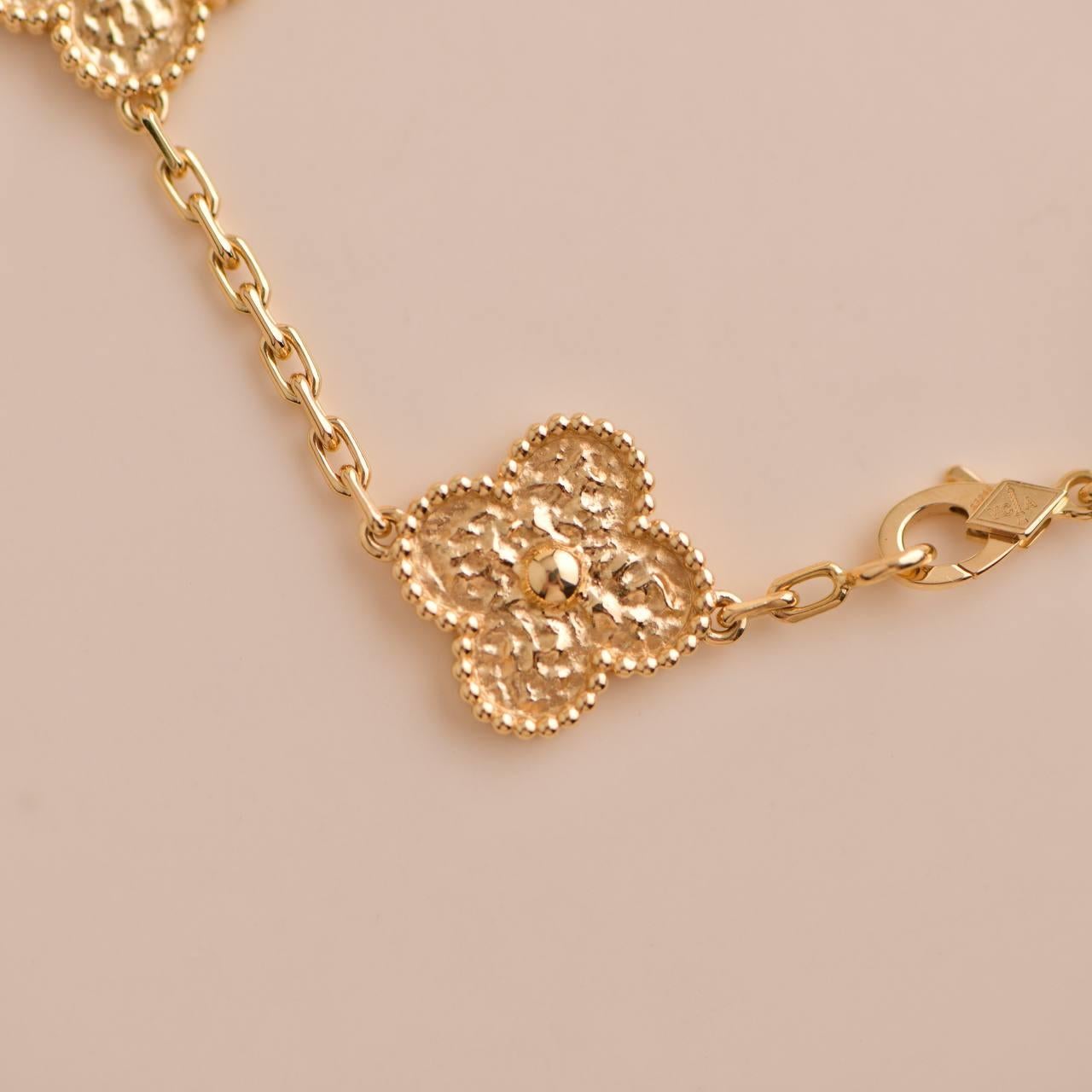  Van Cleef & Arpels Bracelet vintage Alhambra à 5 motifs en or jaune Unisexe 