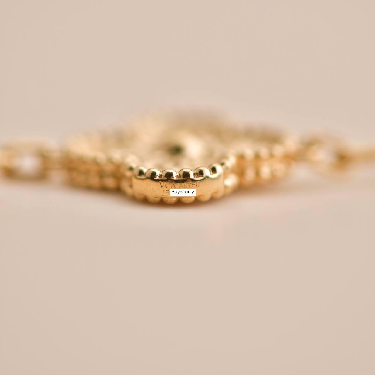 Van Cleef & Arpels Vintage Alhambra Armband aus Gelbgold mit 5 Motiven für Damen oder Herren