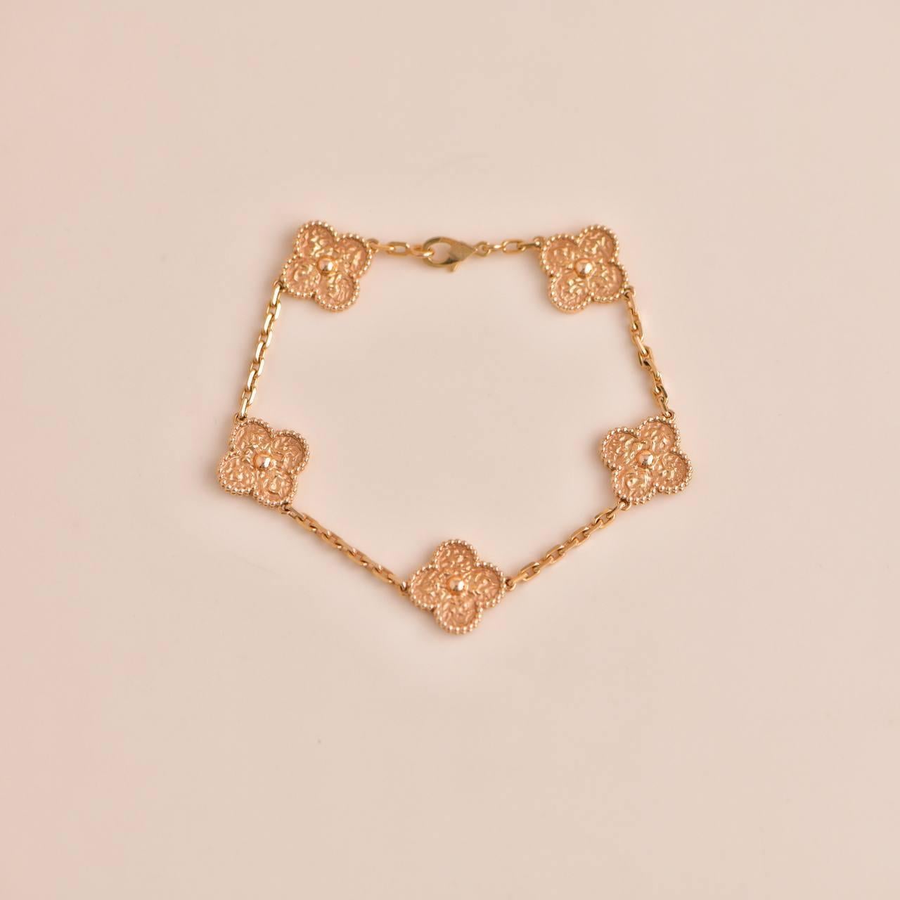 Women's or Men's Van Cleef & Arpels Vintage Alhambra 5 Motifs Yellow Gold Bracelet