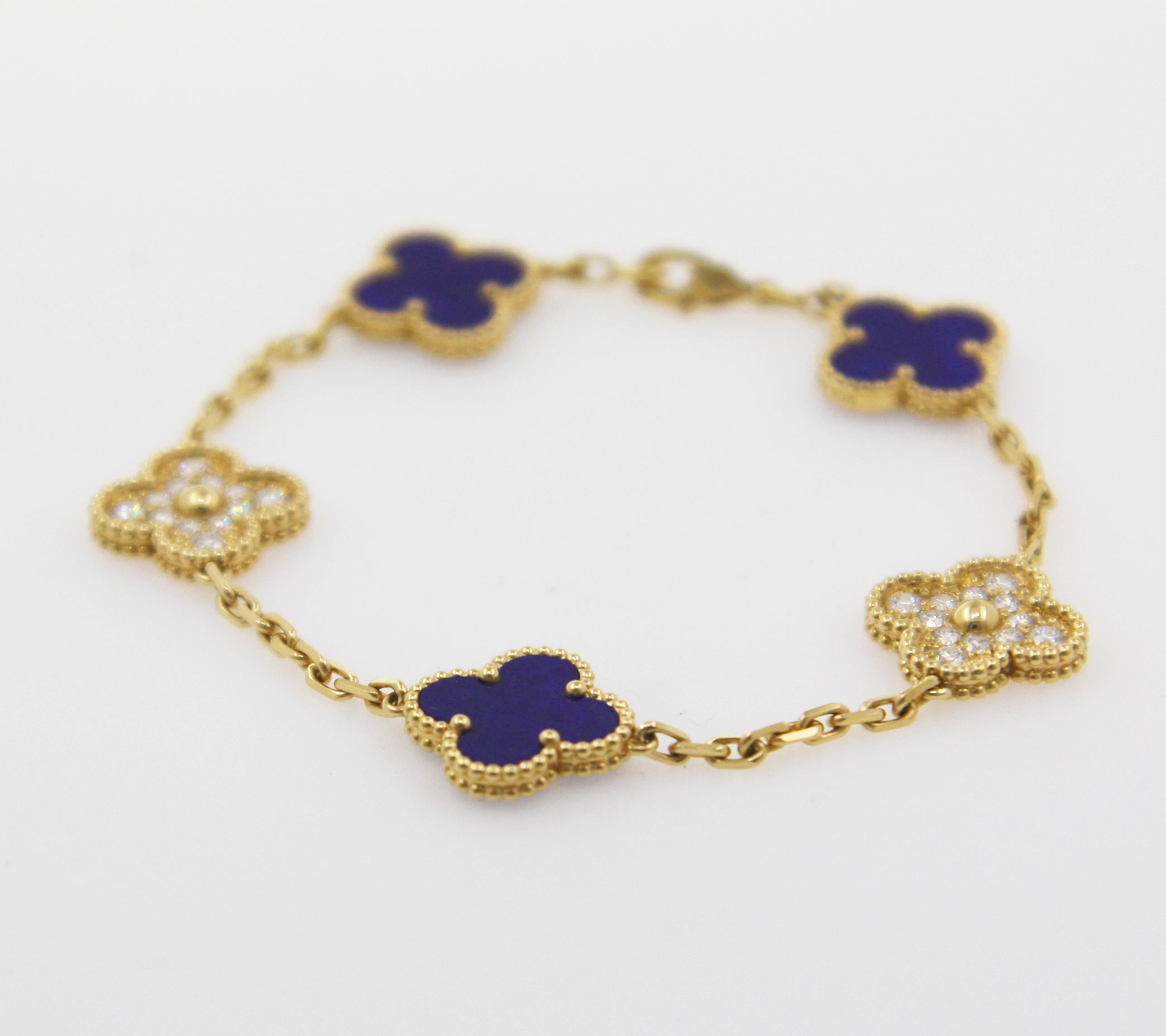 Vintage Alhambra bracelet, 5 motifs, yellow gold, Lapis, round diamonds; diamond quality DEF, IF to VVS.
Diamond(s) : 24 stones, 0.96 carats
Lapis : 3 stones
Wrist Size : 7.2 inches
Come with box and certificate.
Reference # ARP2LN00
VCA269