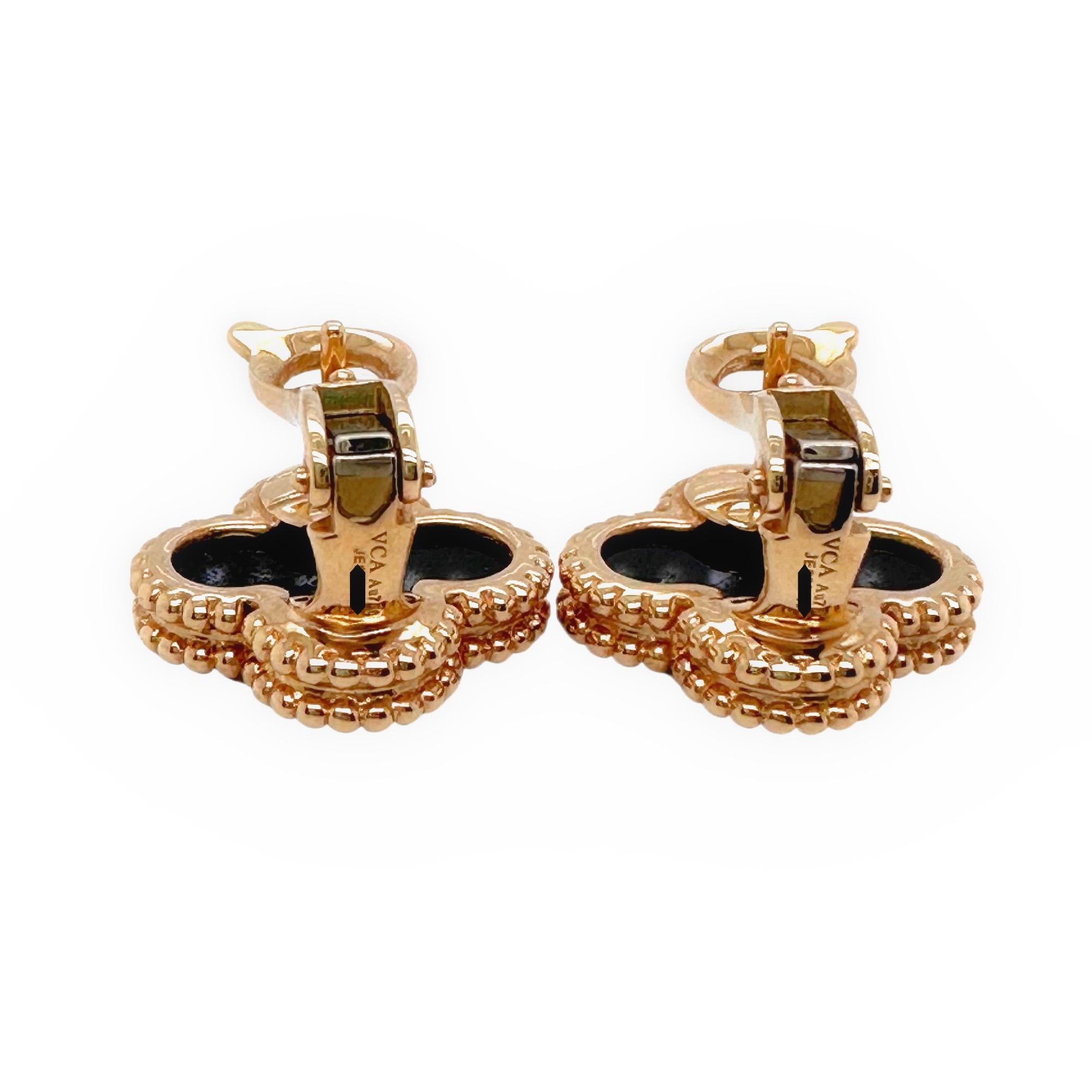 Van Cleef & Arpels Vintage Alhambra Black Onyx 18kt YG Earrings Full Set COA Box In Excellent Condition For Sale In San Diego, CA