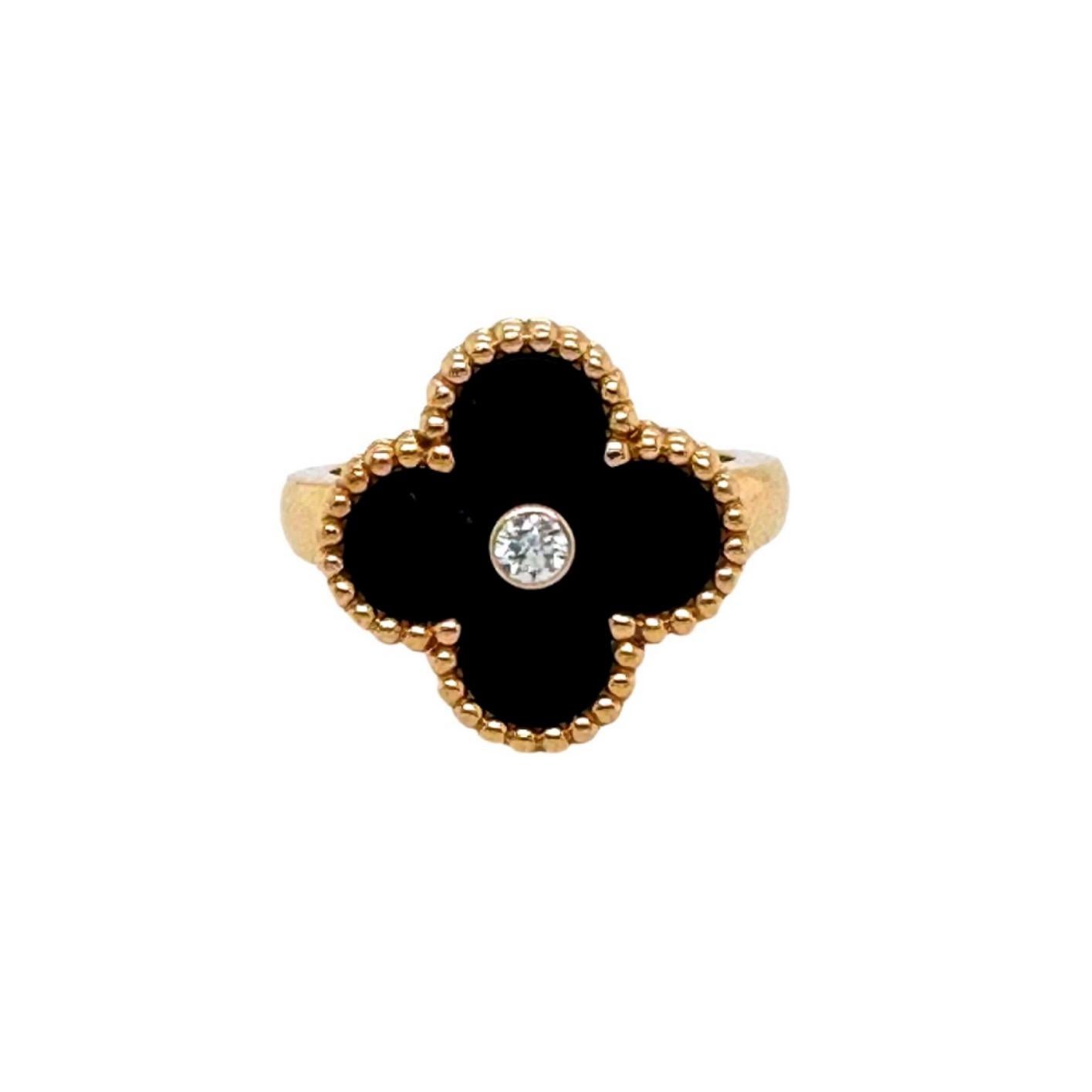Van Cleef & Arpels Vintage Alhambra Black Onyx and Diamond Ring 18kt YG COA Box For Sale 3