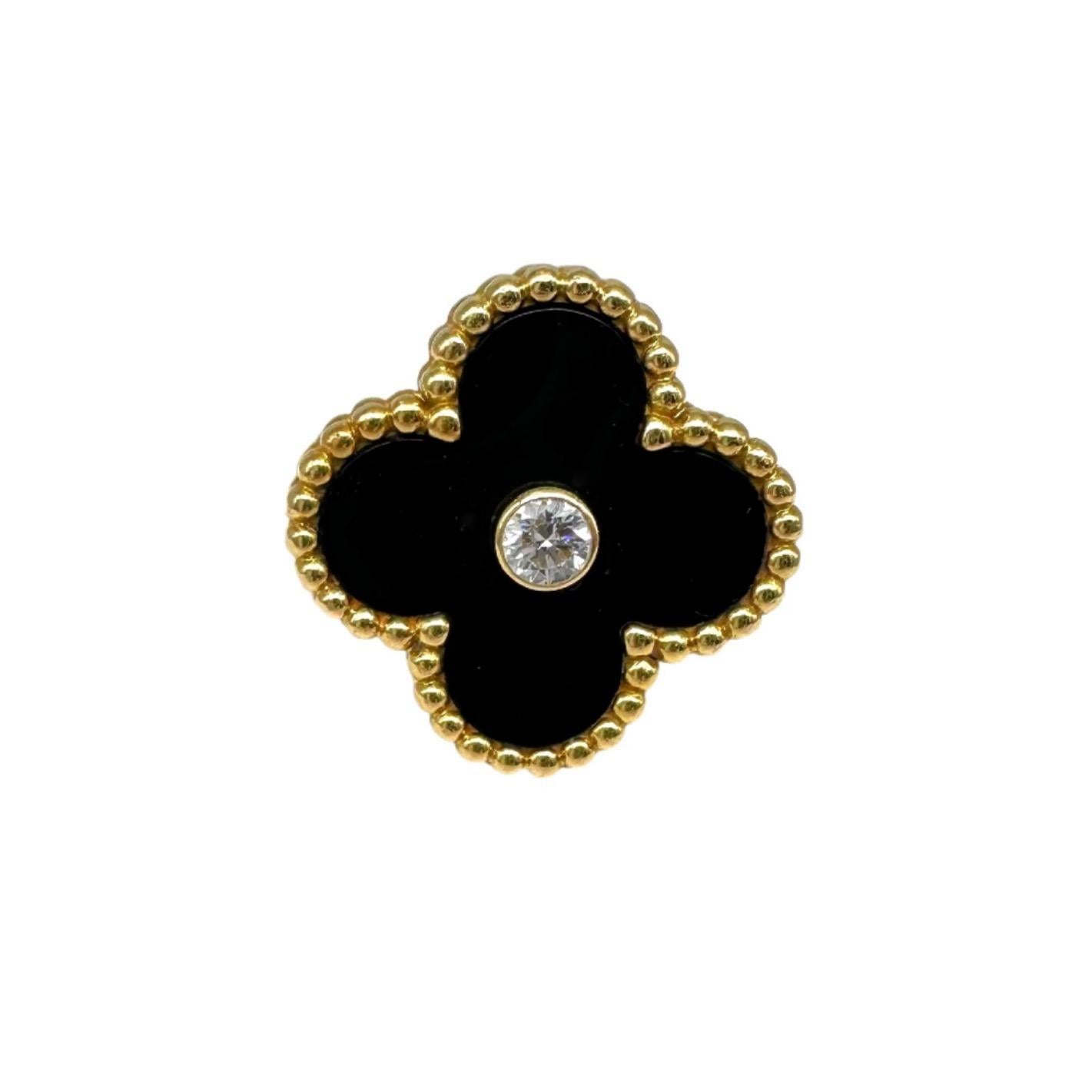 Van Cleef & Arpels Vintage Alhambra Black Onyx and Diamond Ring 18kt YG COA Box For Sale 4