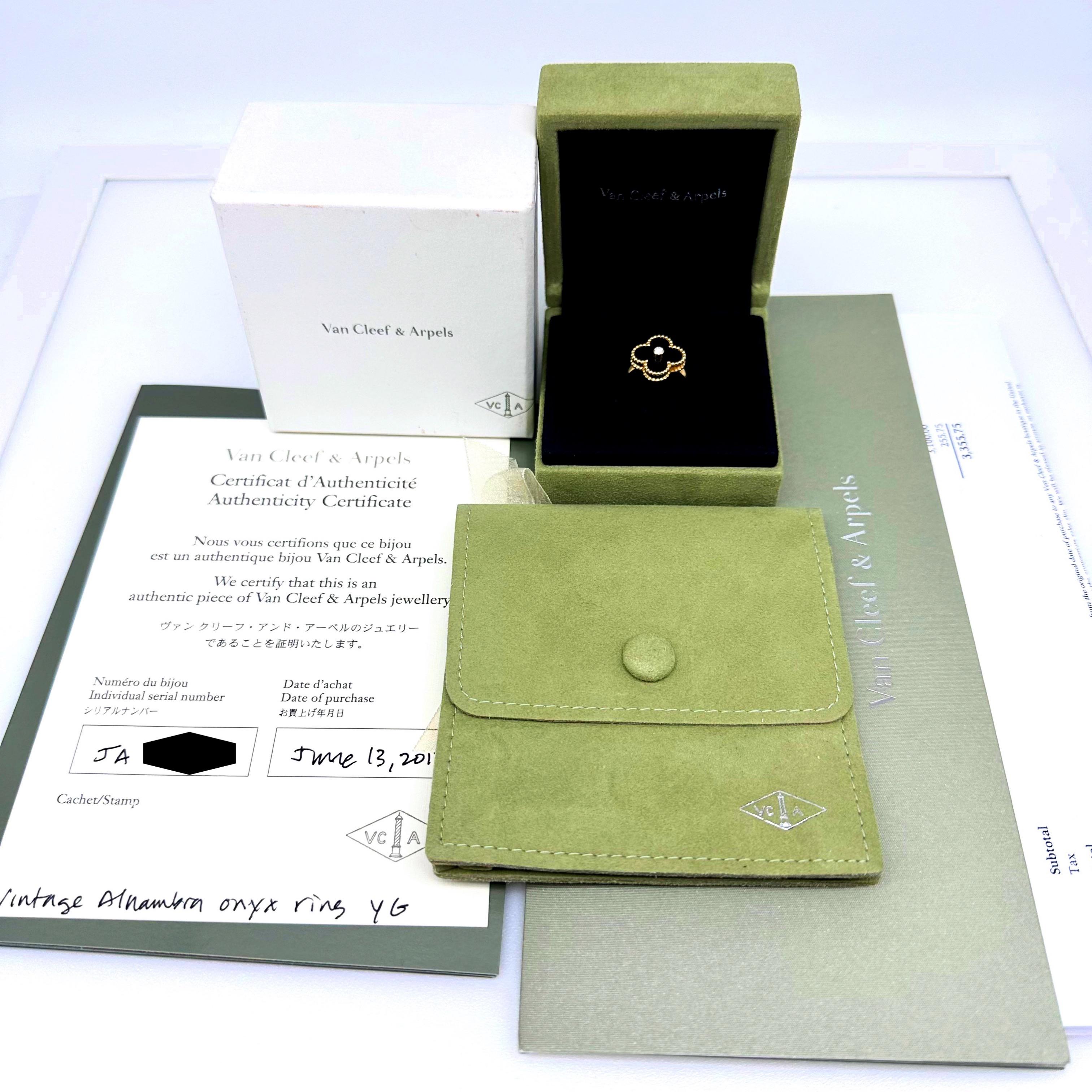 Van Cleef & Arpels Vintage Alhambra Black Onyx and Diamond Ring 18kt YG COA Box For Sale 7
