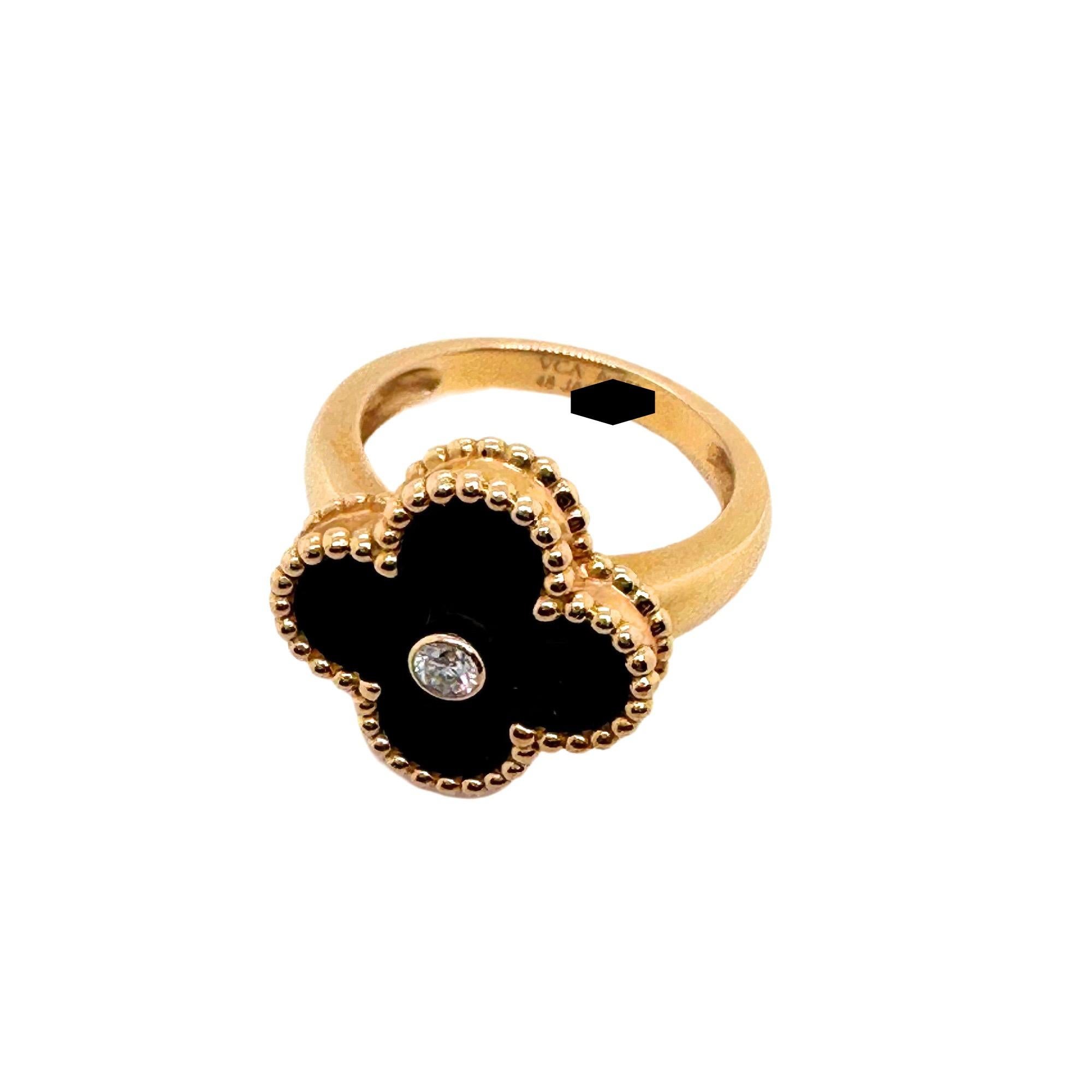 Van Cleef & Arpels Vintage Alhambra Black Onyx and Diamond Ring 18kt YG COA Box In Excellent Condition For Sale In San Diego, CA