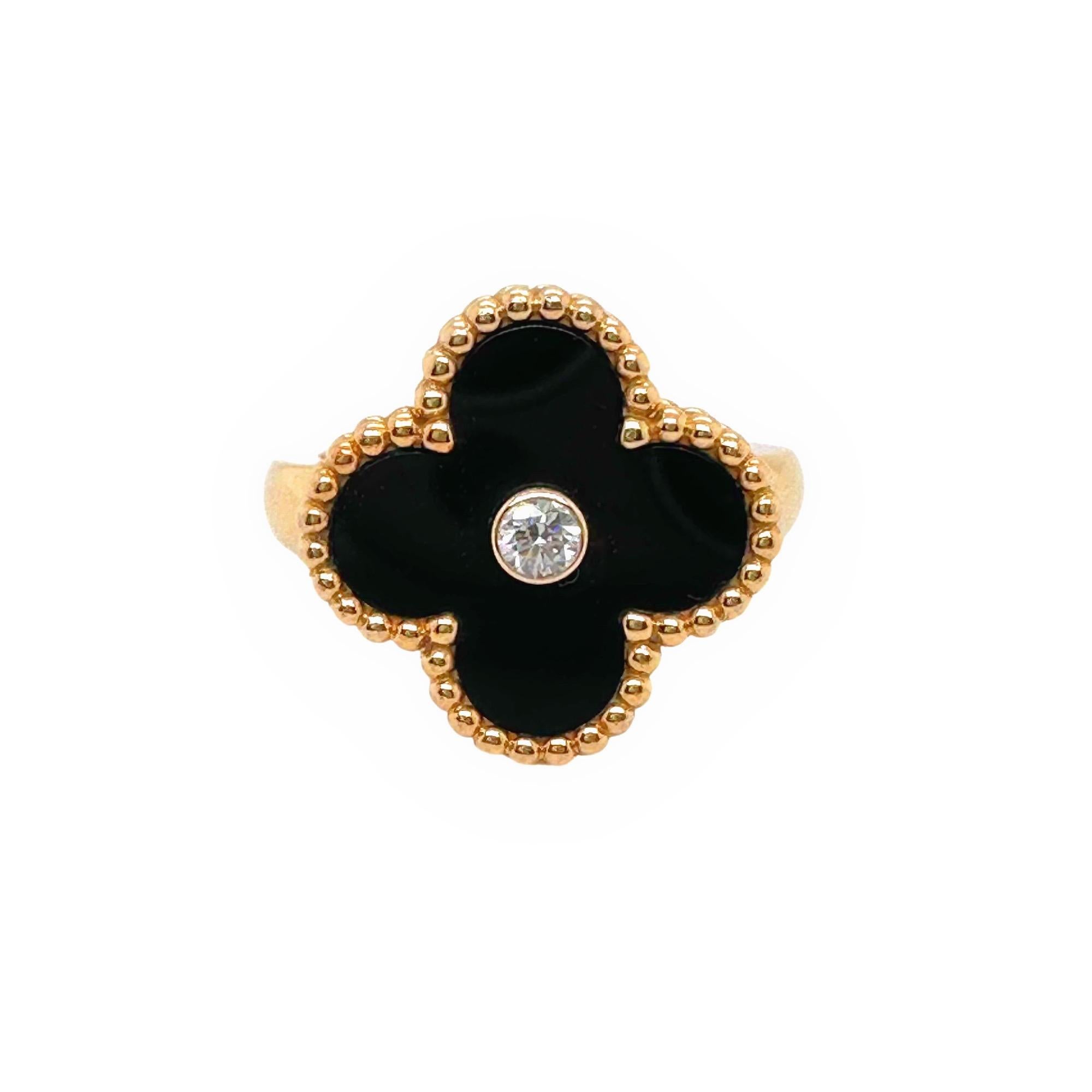 Van Cleef & Arpels Vintage Alhambra Black Onyx and Diamond Ring 18kt YG COA Box For Sale 1