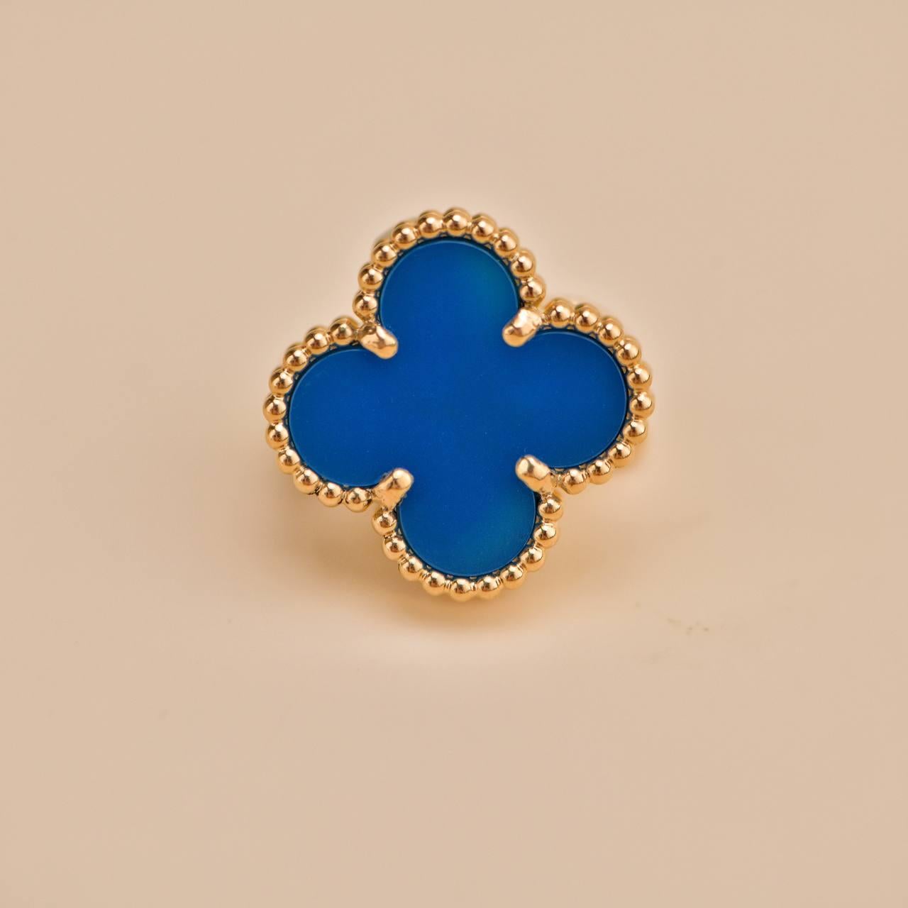 Van Cleef & Arpels Vintage Alhambra Blue Agate 18K Yellow Gold Earrings For Sale 1