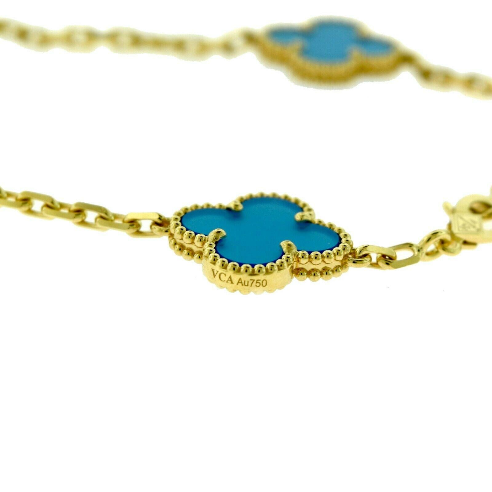 Taille cabochon Van Cleef & Arpels, collier vintage Alhambra à 10 motifs en or jaune et agate bleue