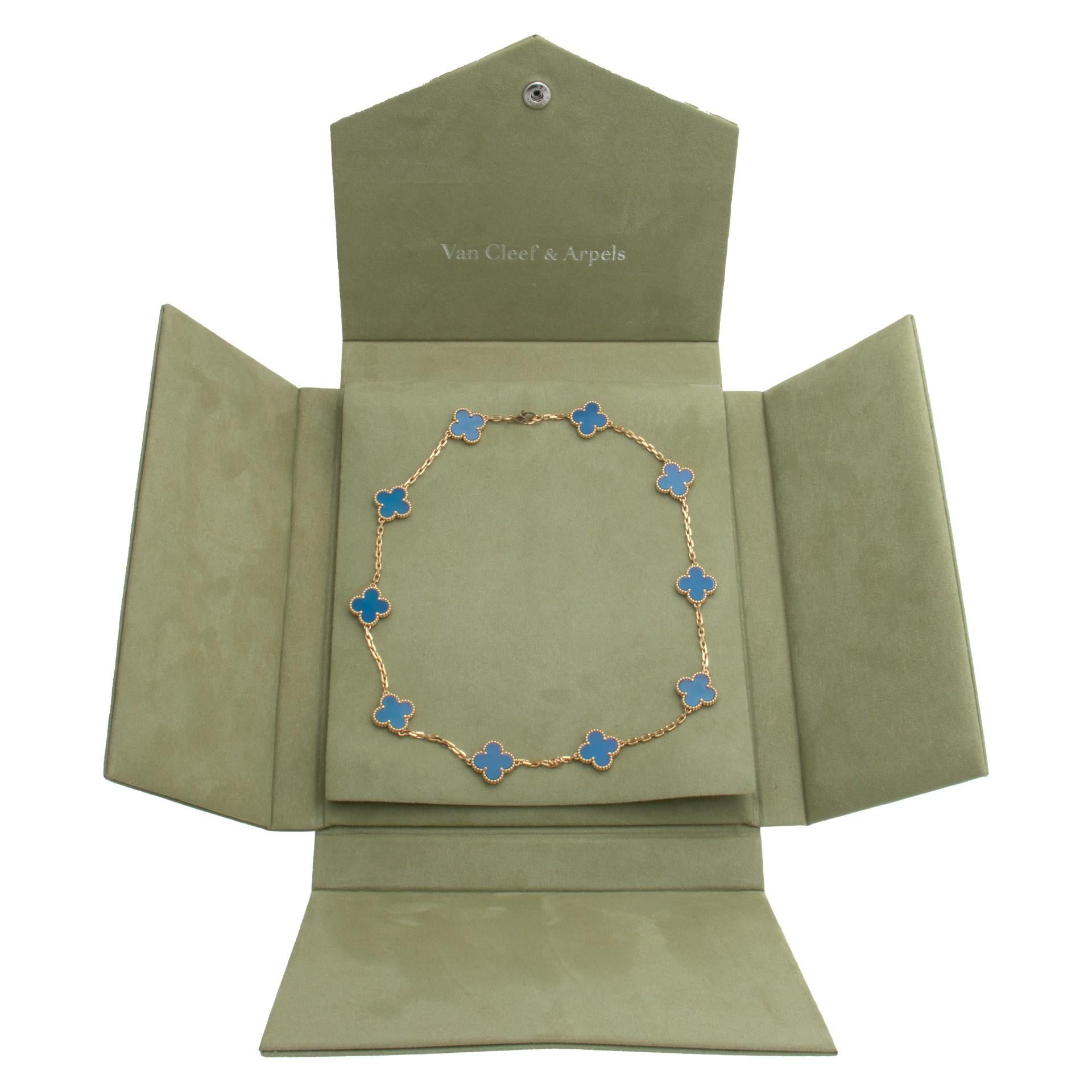 Van Cleef & Arpels Vintage Alhambra Blue Agate Yellow Gold 10 Motif Necklace In Excellent Condition For Sale In Miami, FL