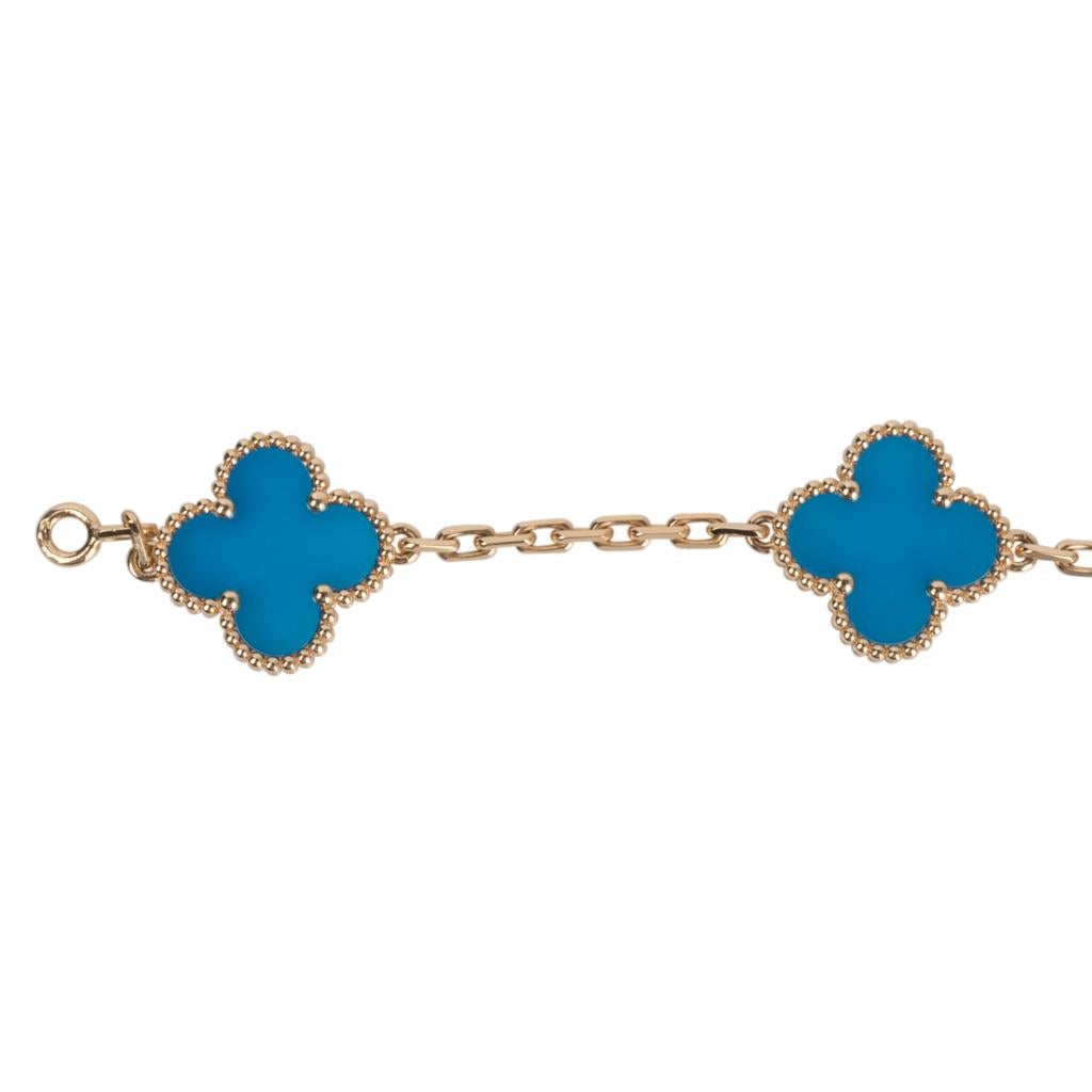 Guaranteed authentic extremely are and highly collectible Vintage Alhambra 5 motif bracelet features are Blue Agate set in 18K yellow gold.
Very rare to find, this beauty is a collectors treasure.
Signature stamps on bracelet.
Comes with gift box,