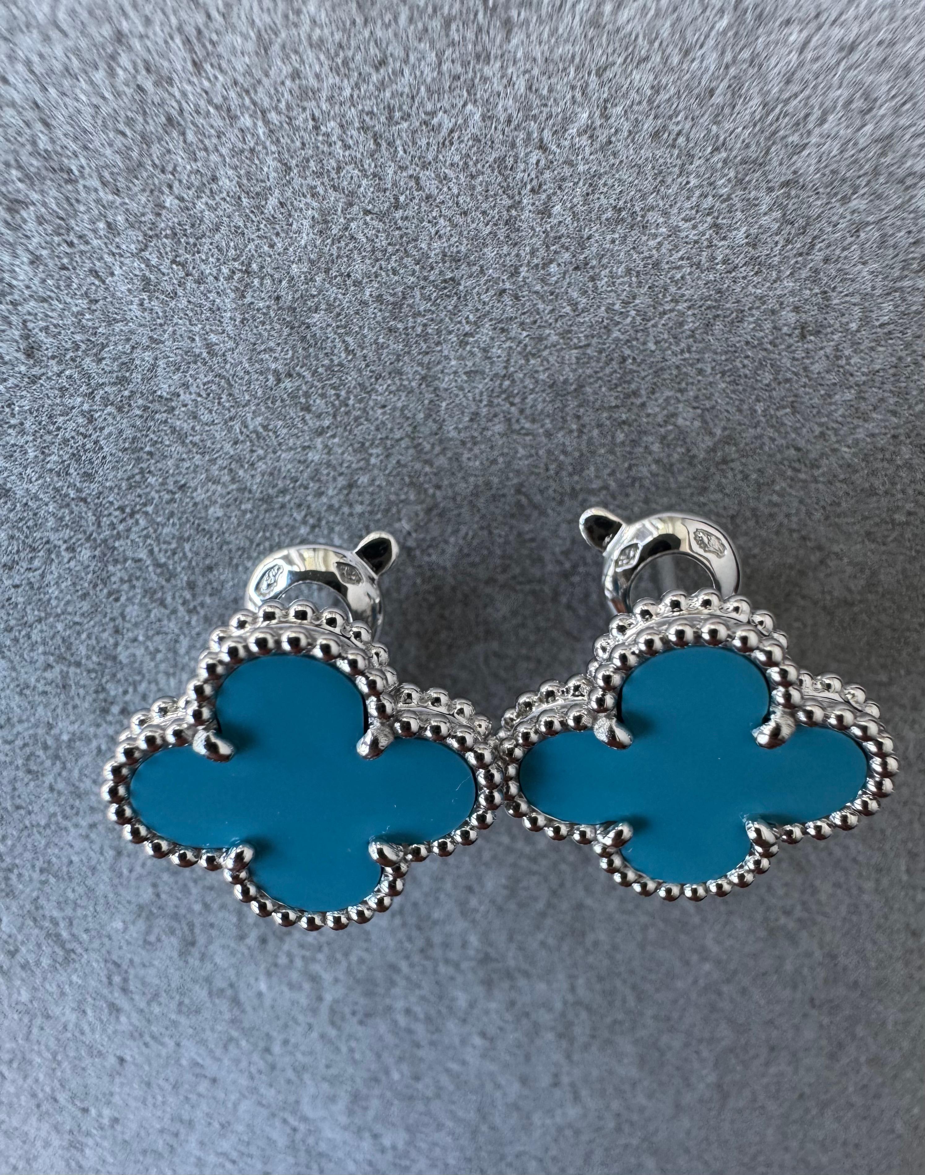 Pendientes de clip Van Cleef & Arpels Vintage Alhambra Turquesa Azul Oro Blanco 18K en Excelente Estado en Oakton, VA